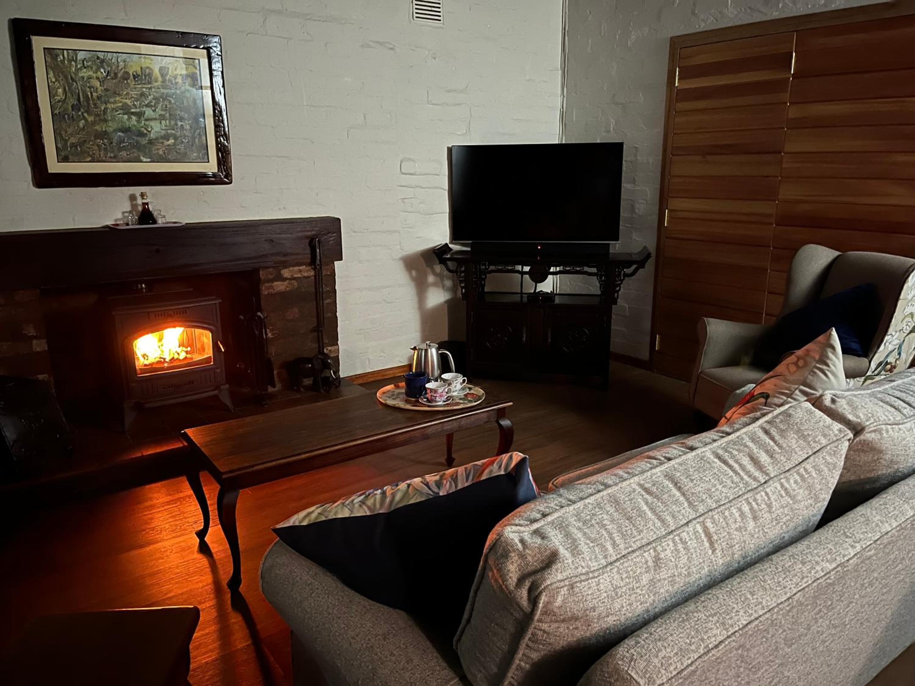 TOAD HALL SELF CATERING COTTAGES. Images