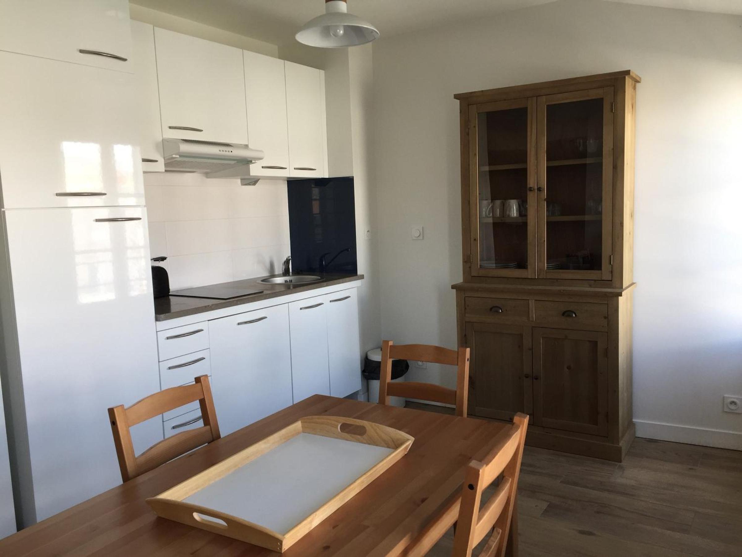 Charmant 2 pièces au cœur de La Rochelle, idéal pour 2 personnes - FR-1-551-33 Images