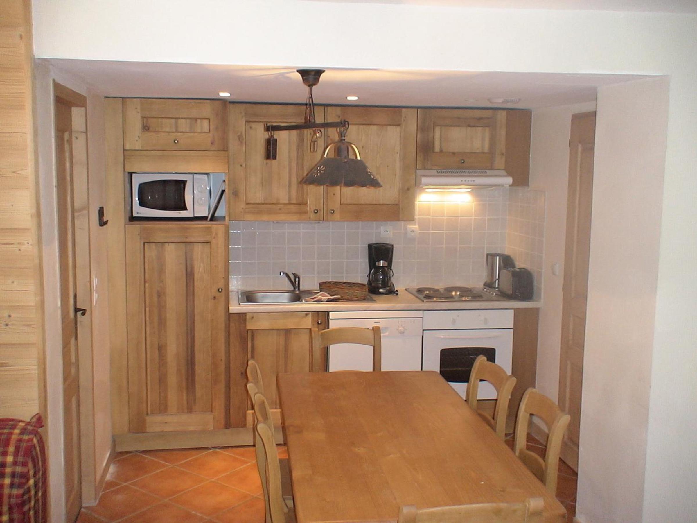 Appartement cosy centre ville, 4-5 pers, WIFI, proche pistes - FR-1-519-3 Images