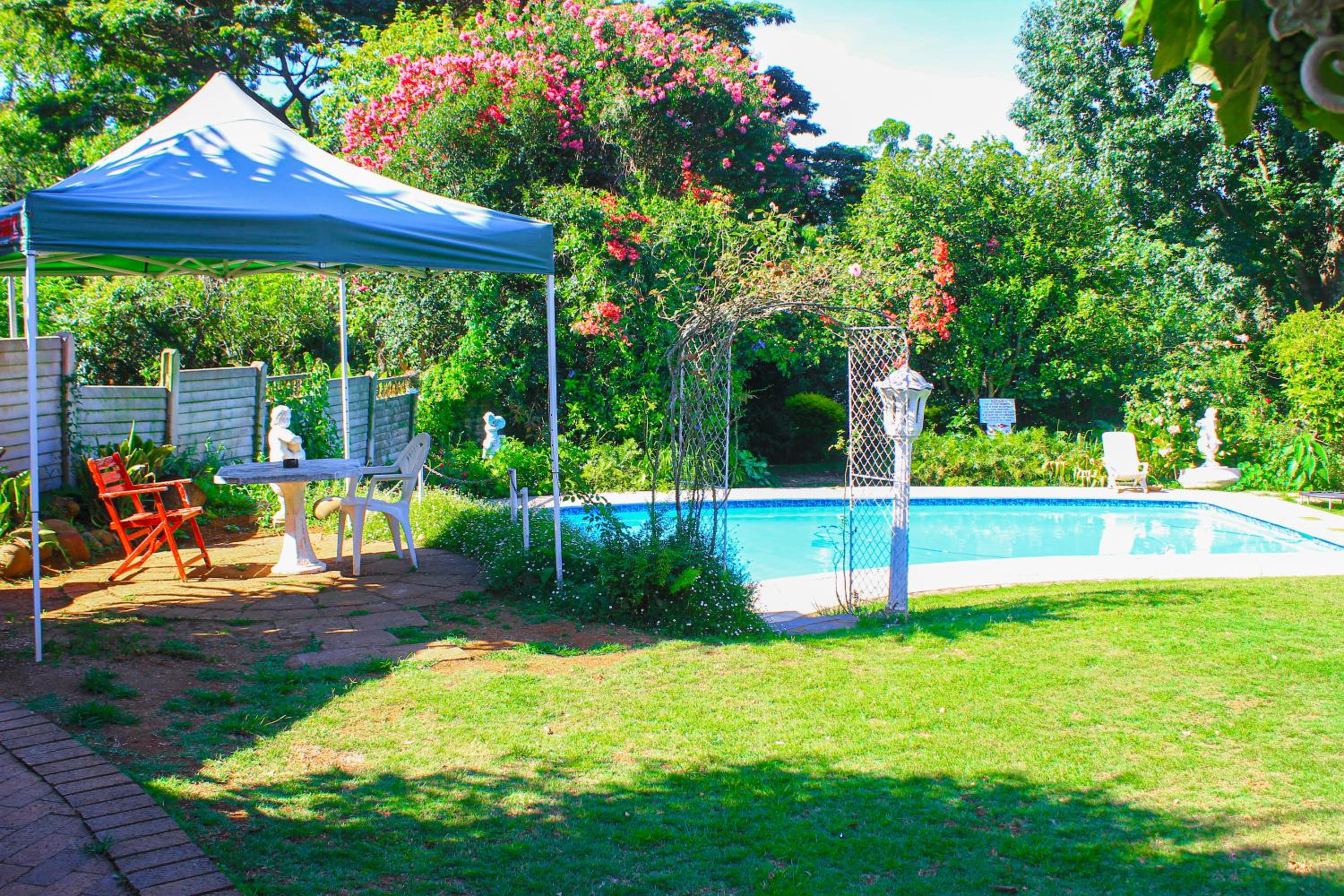 Heroes Garden Lodge Images