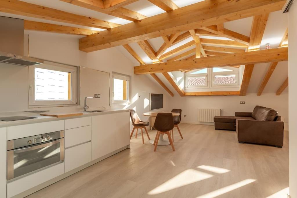 Apto. Central - Newly Refurbished! Images