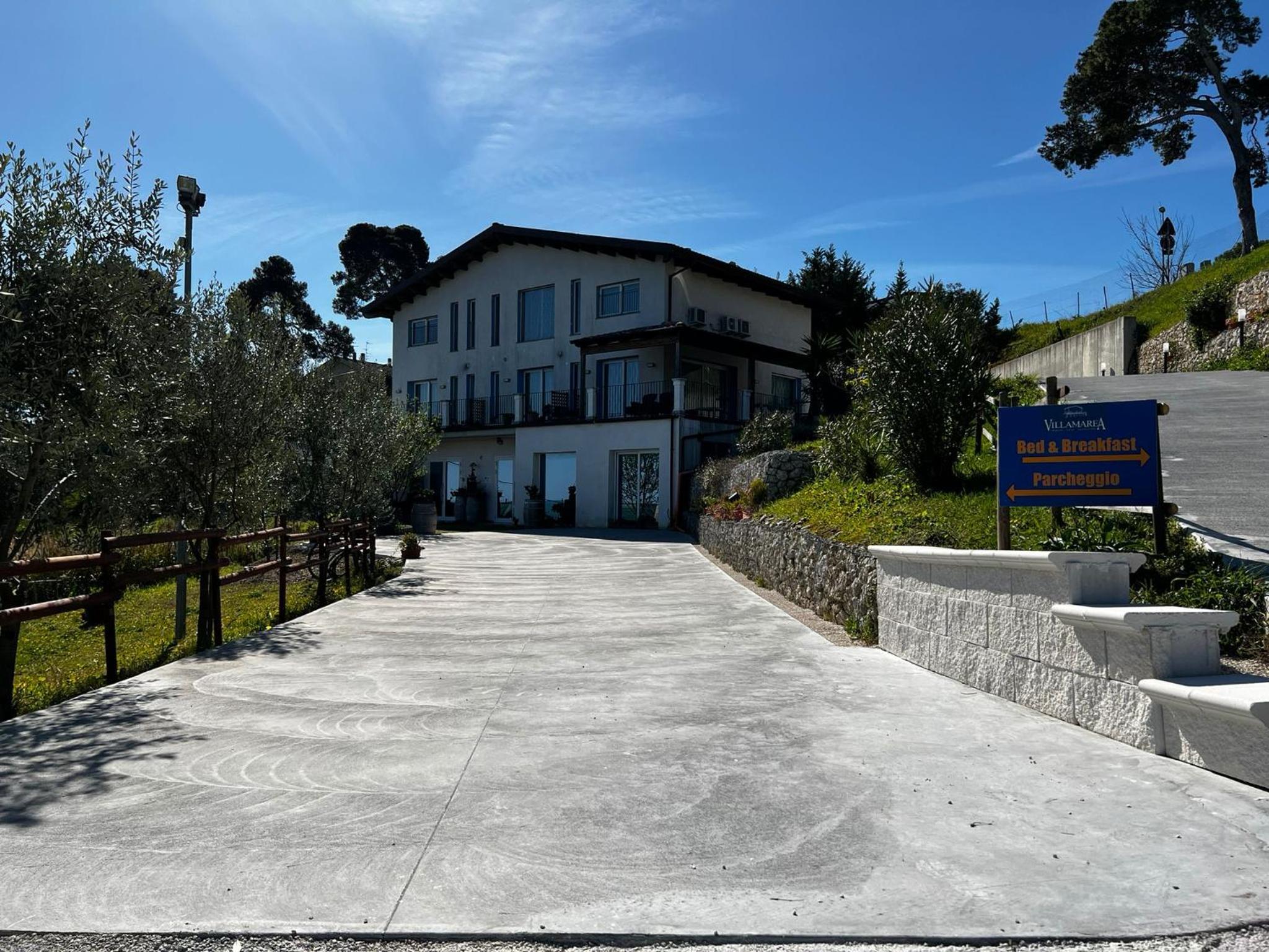 B&B Villamarea Images