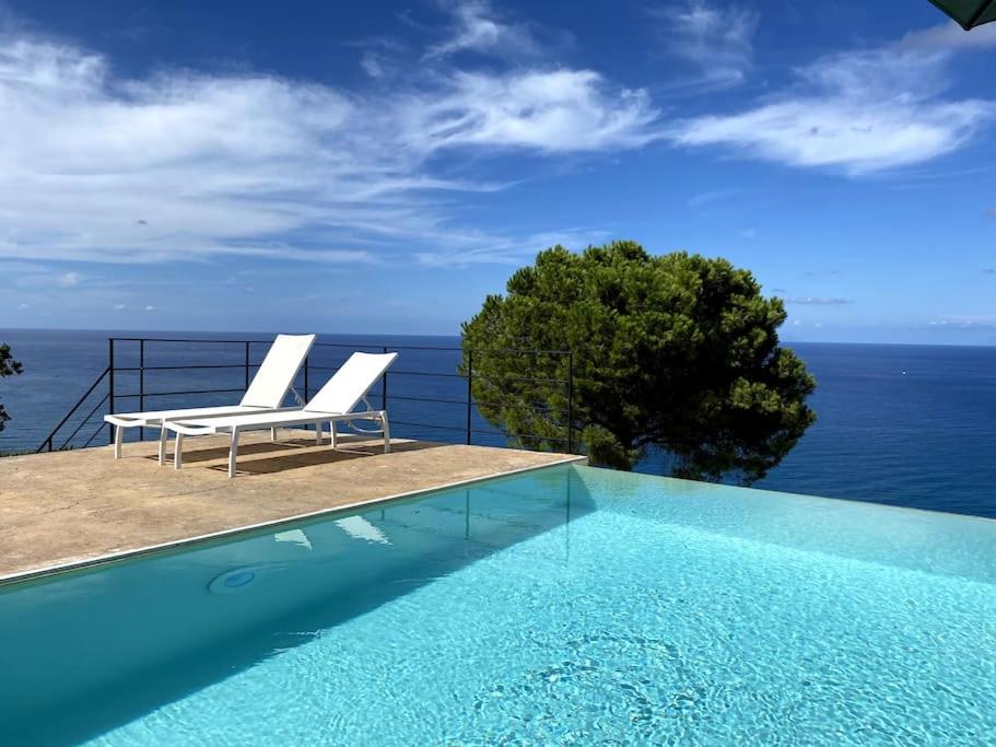 Cefalu - luxury seaview villa x10 Images