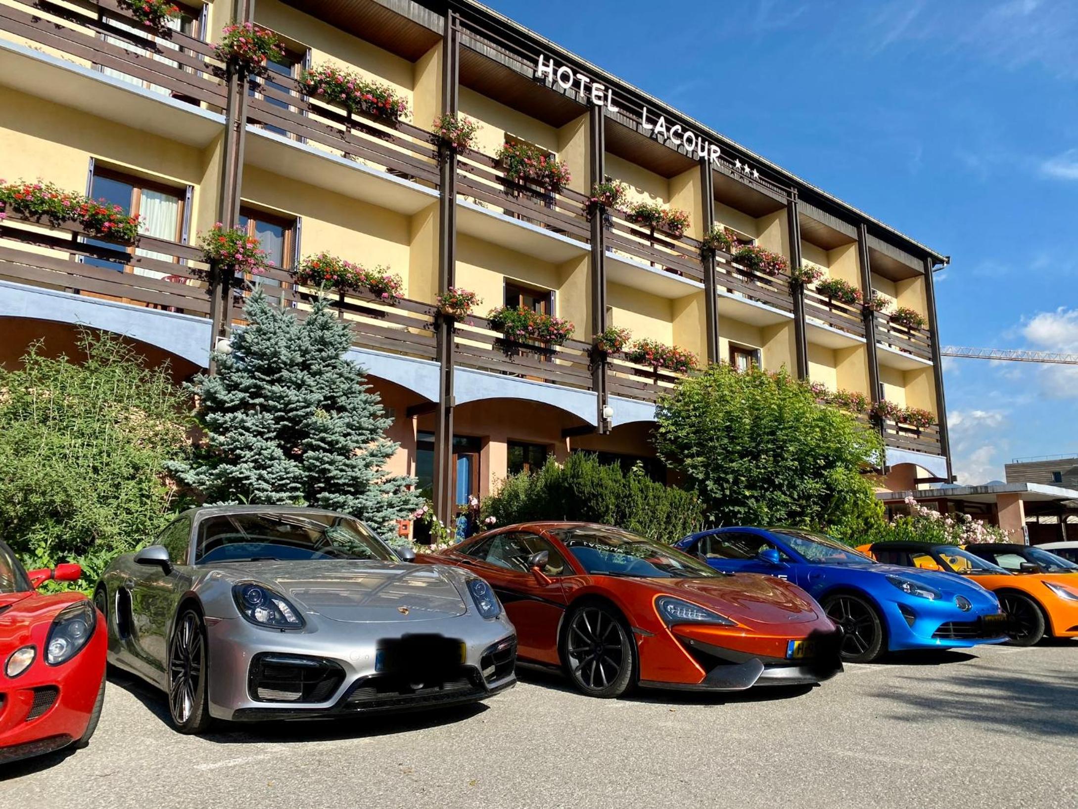 Hôtel Lacour Images