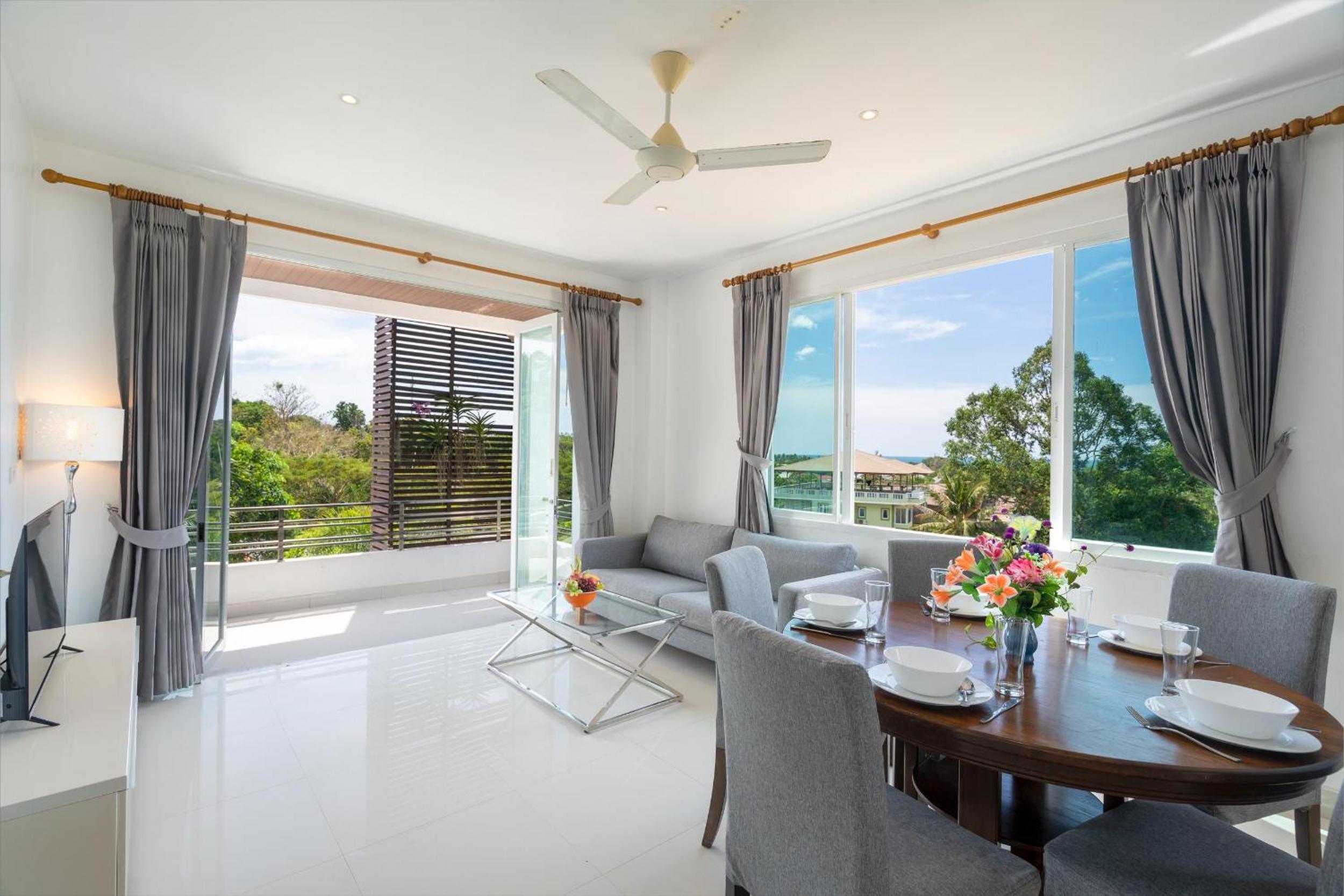 2Br Seaview Apartment, Long Beach, Lanta Sport Resort 205 Images