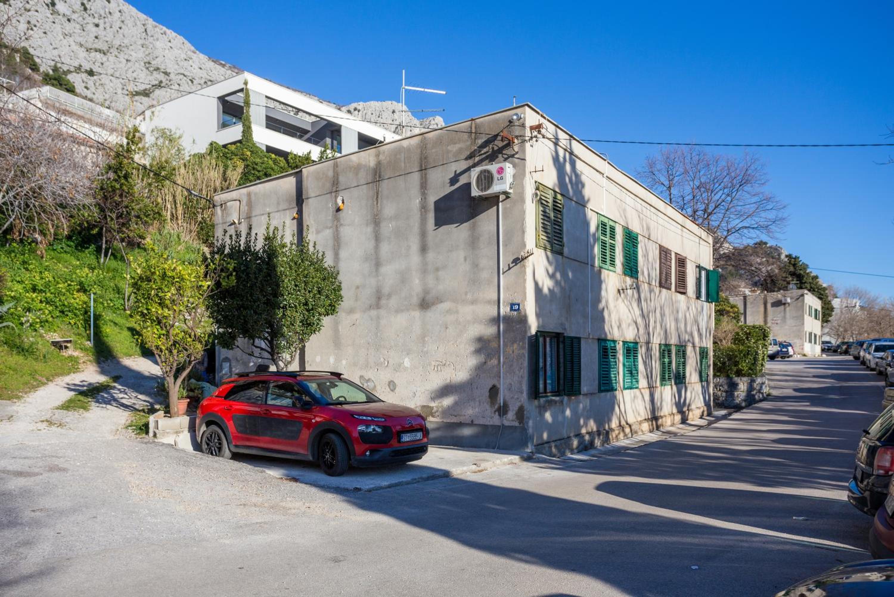 Apartments by the sea Omis - 20906 Images