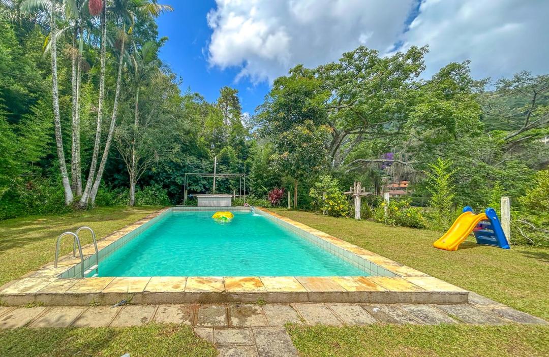 Chacara c WiFi piscina e lazer em Teresopolis RJ Images