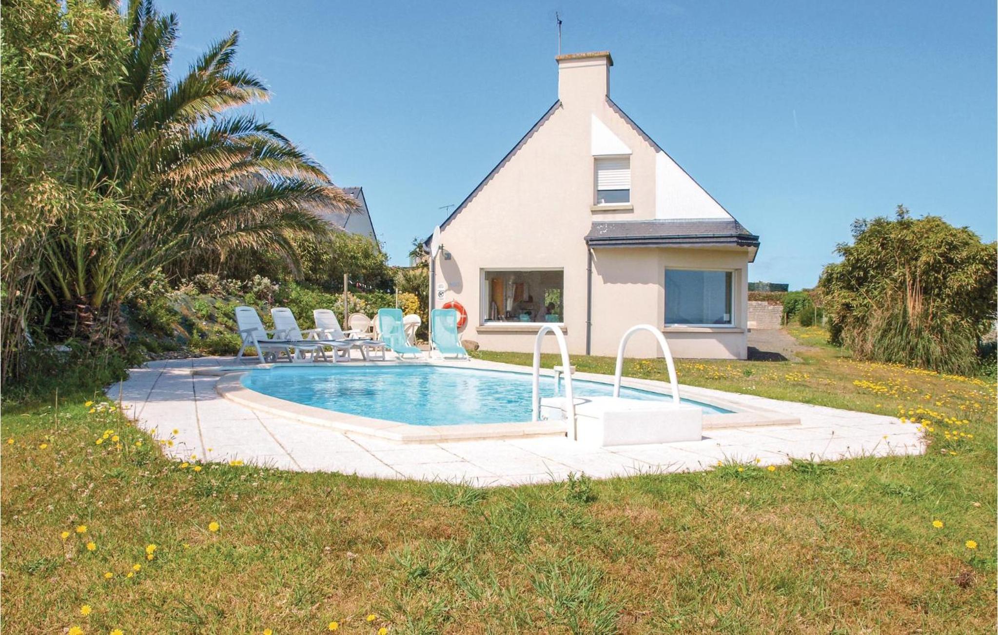 3 Bedroom Lovely Home In Pleubian Images
