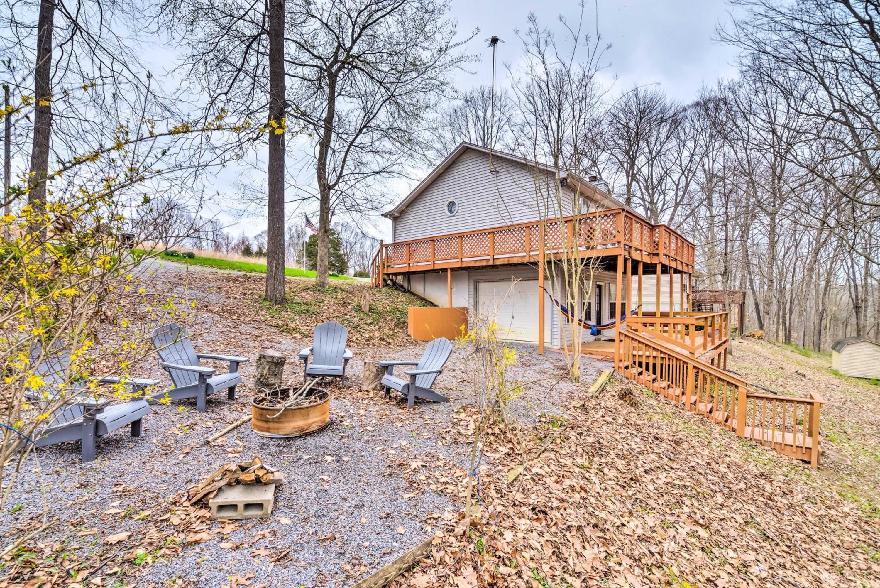 Cozy Cottage Rental Near Barren River Lake! Images