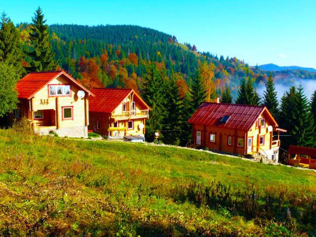 Троє поросят Images