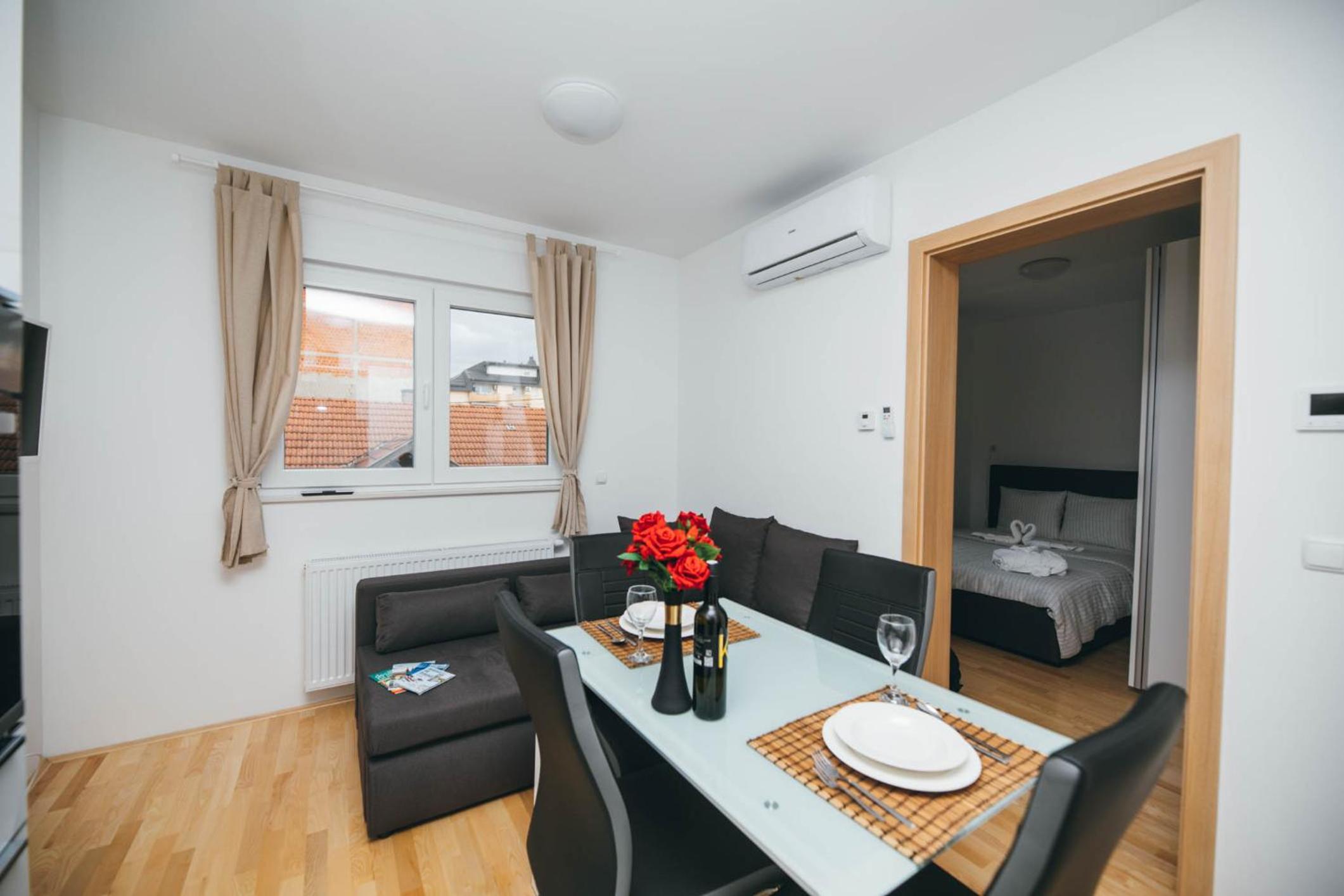 New & Modern smart HOME, FREE parking Images