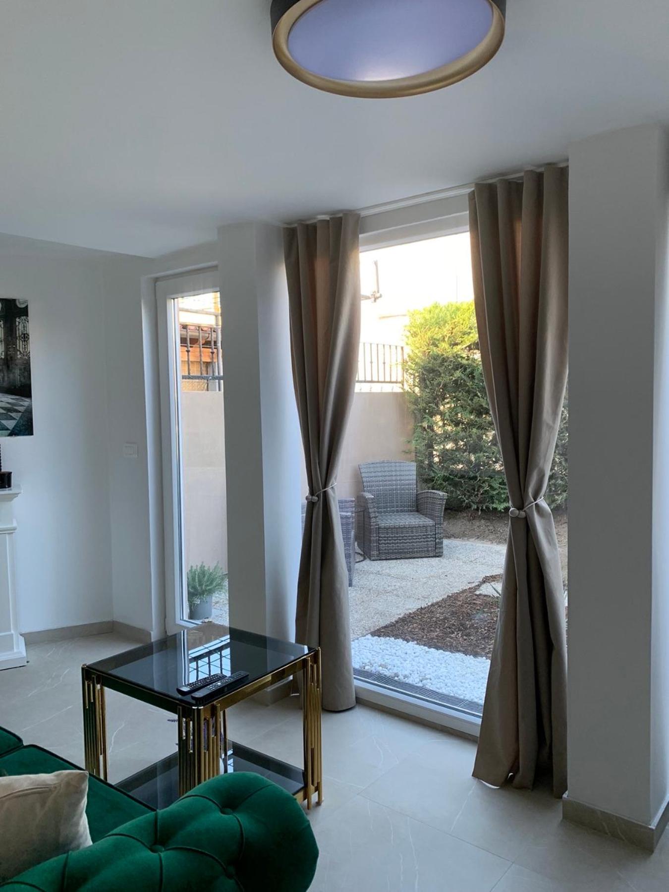 Lux Garden Apartment Images
