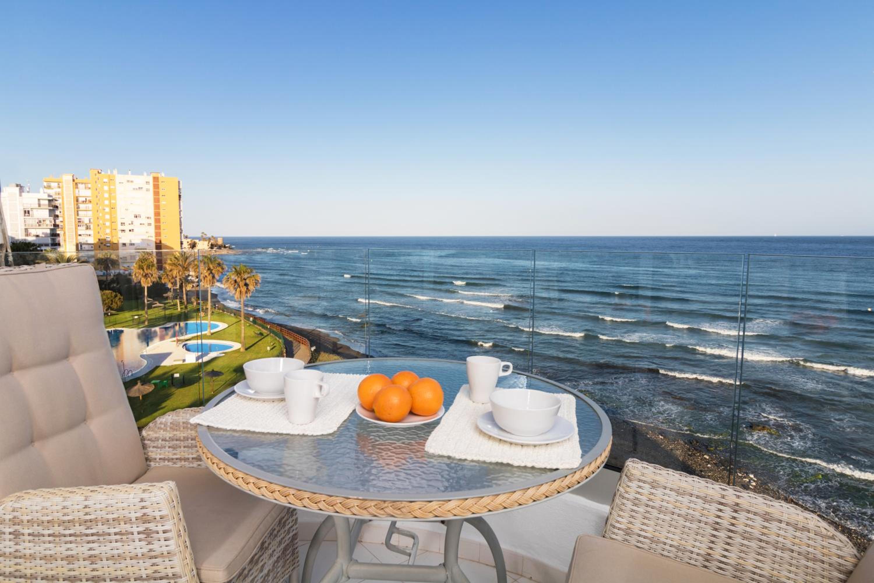 1 Line Beachfront Apartment with stunning sea view Images