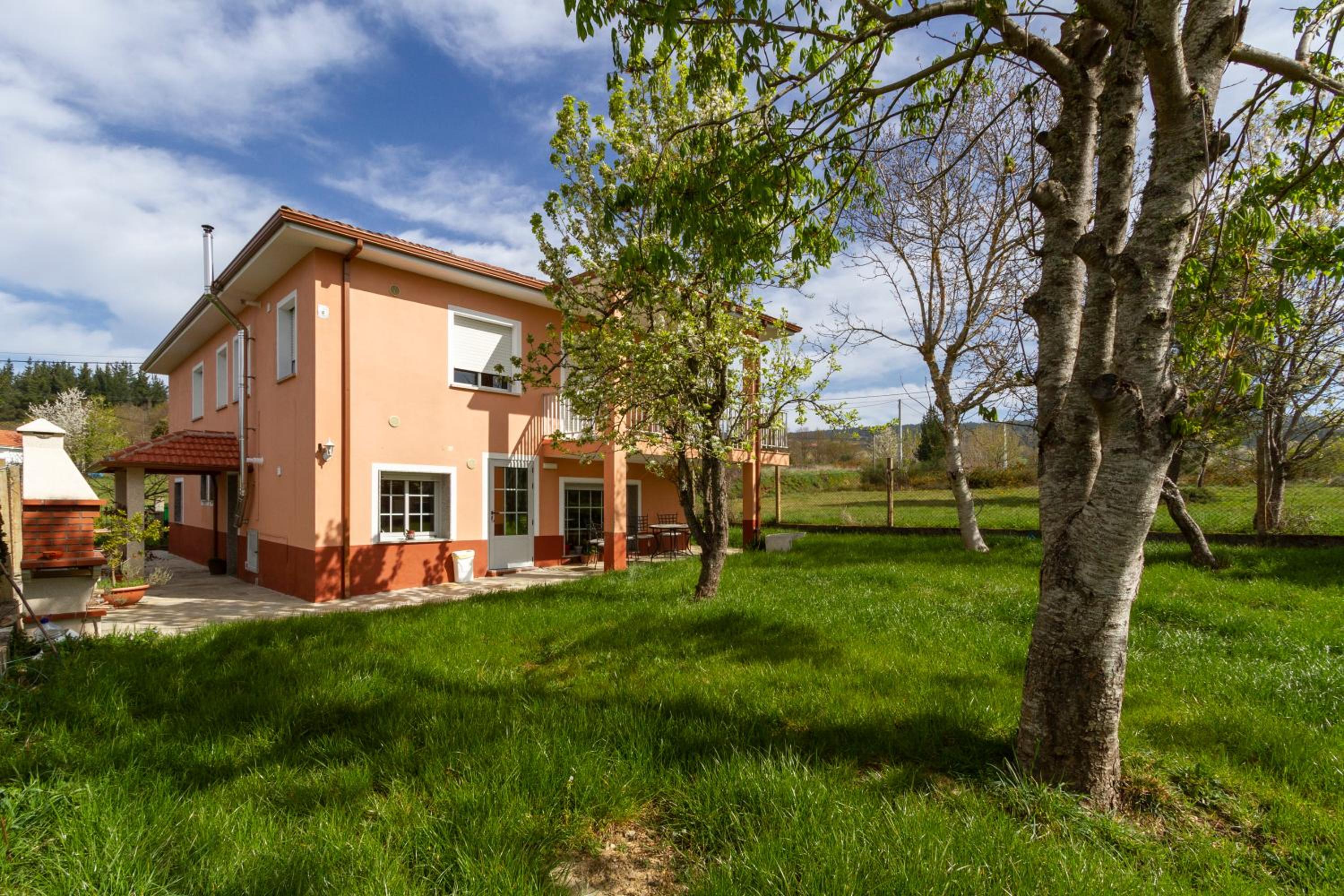 CASA NIDES