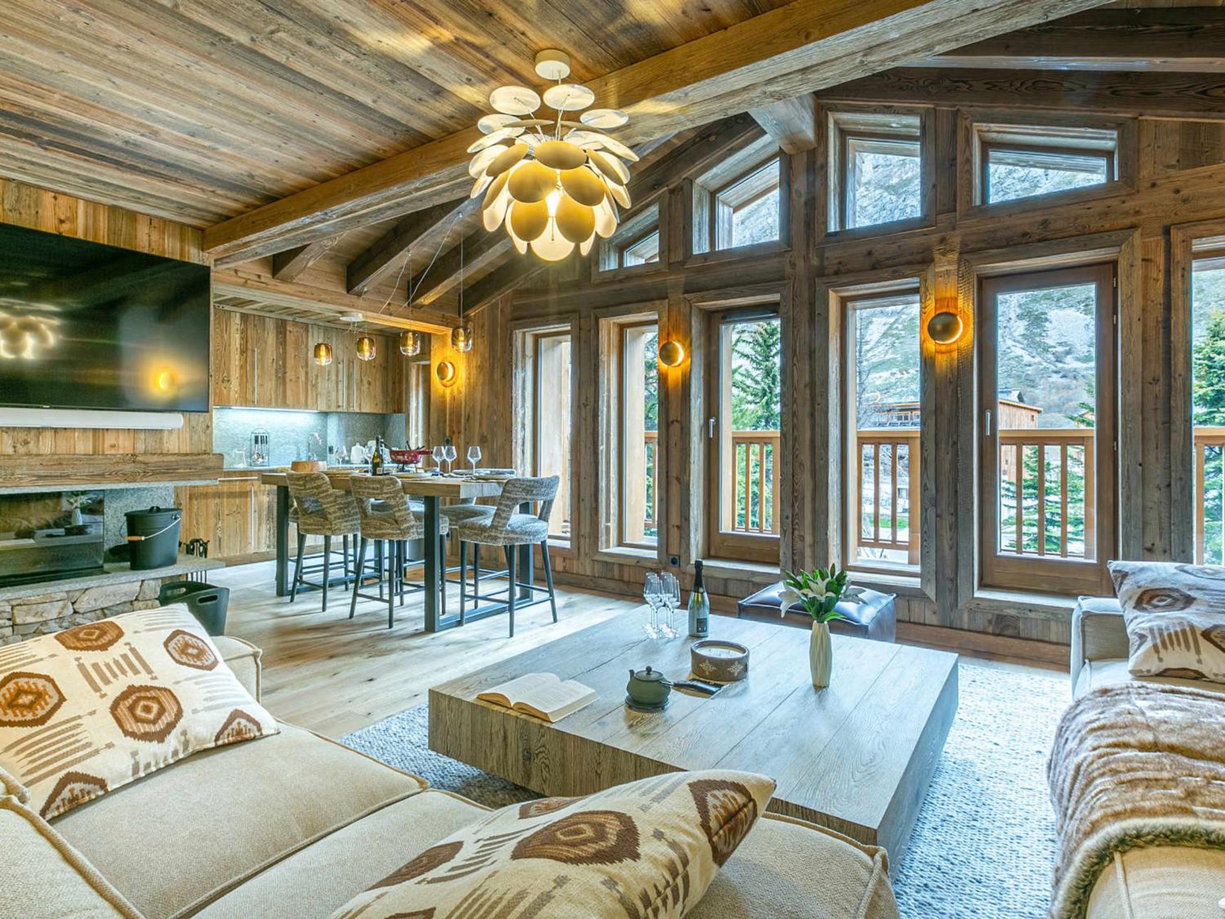 Bel appartement de standing dans résidence neuve au pied des pistes à Val-d'Isère - FR-1-694-155 Images