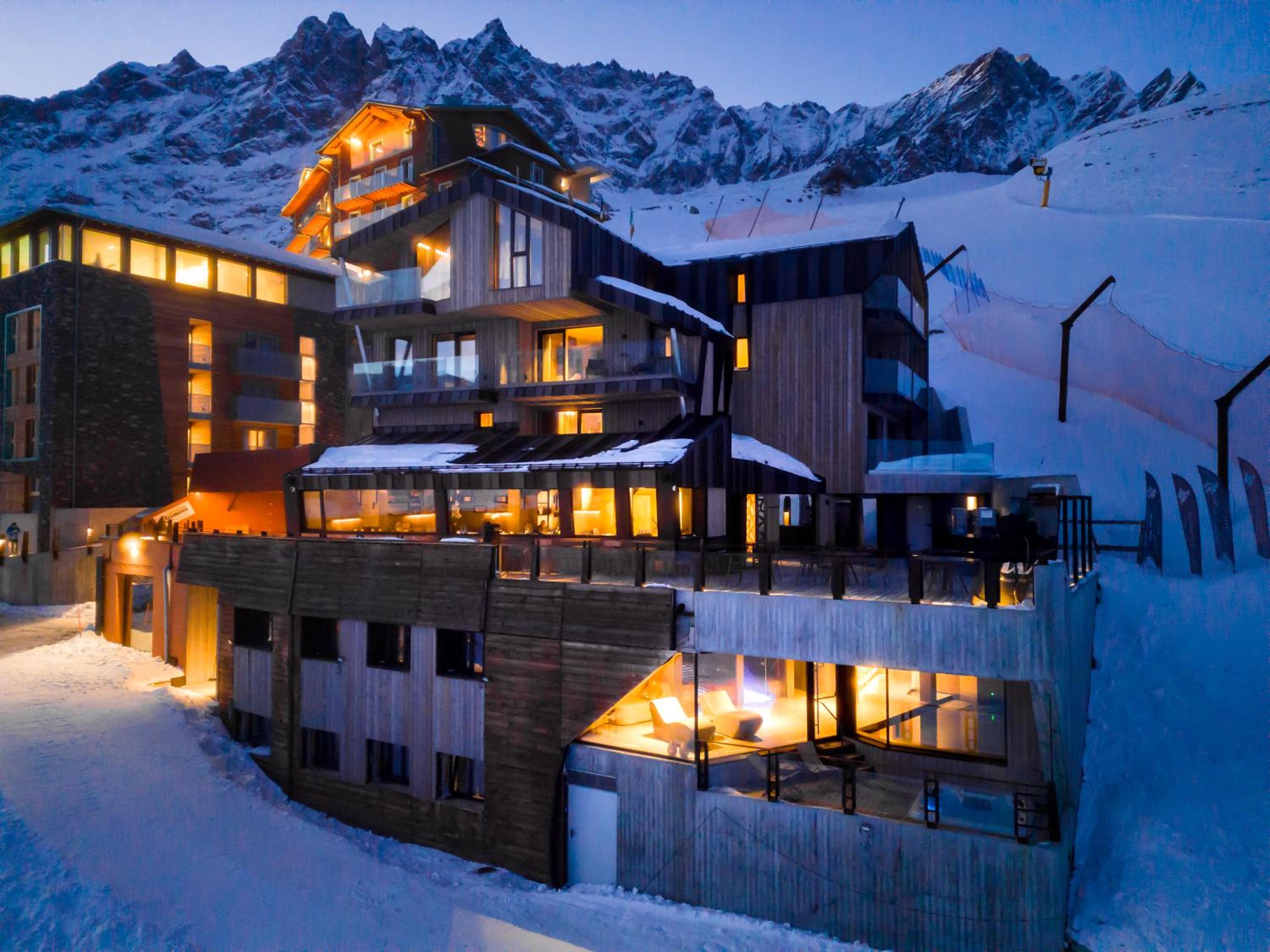 Bergman Mountain Hotel Images