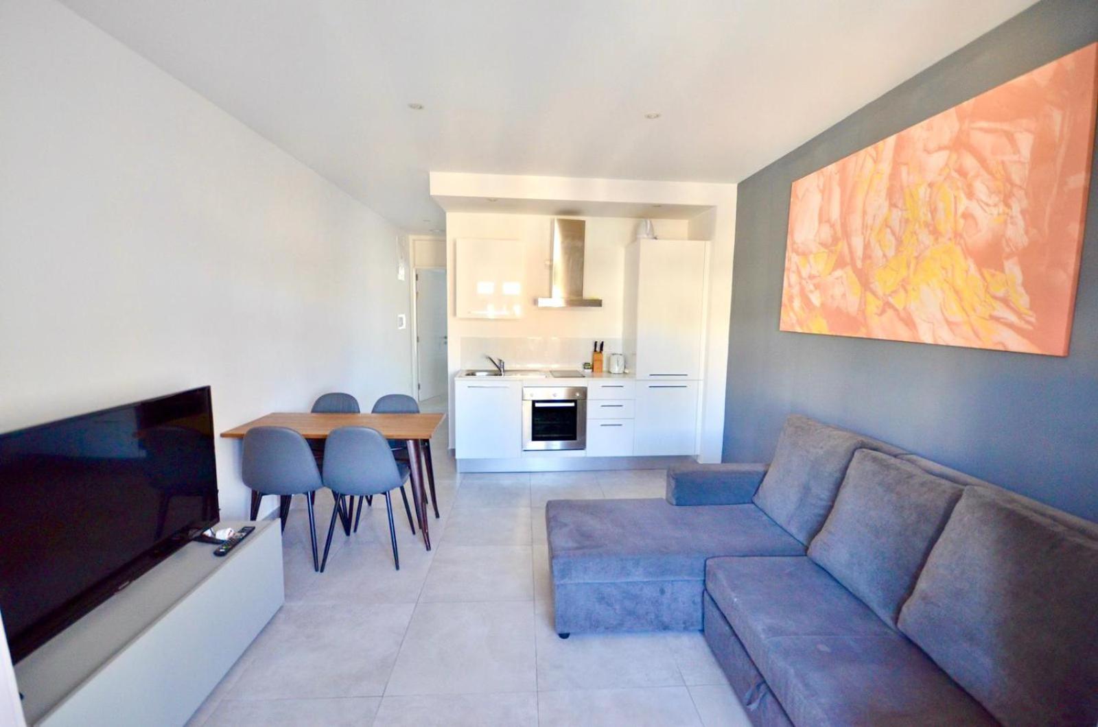 wonderful apartment next to the sea Images