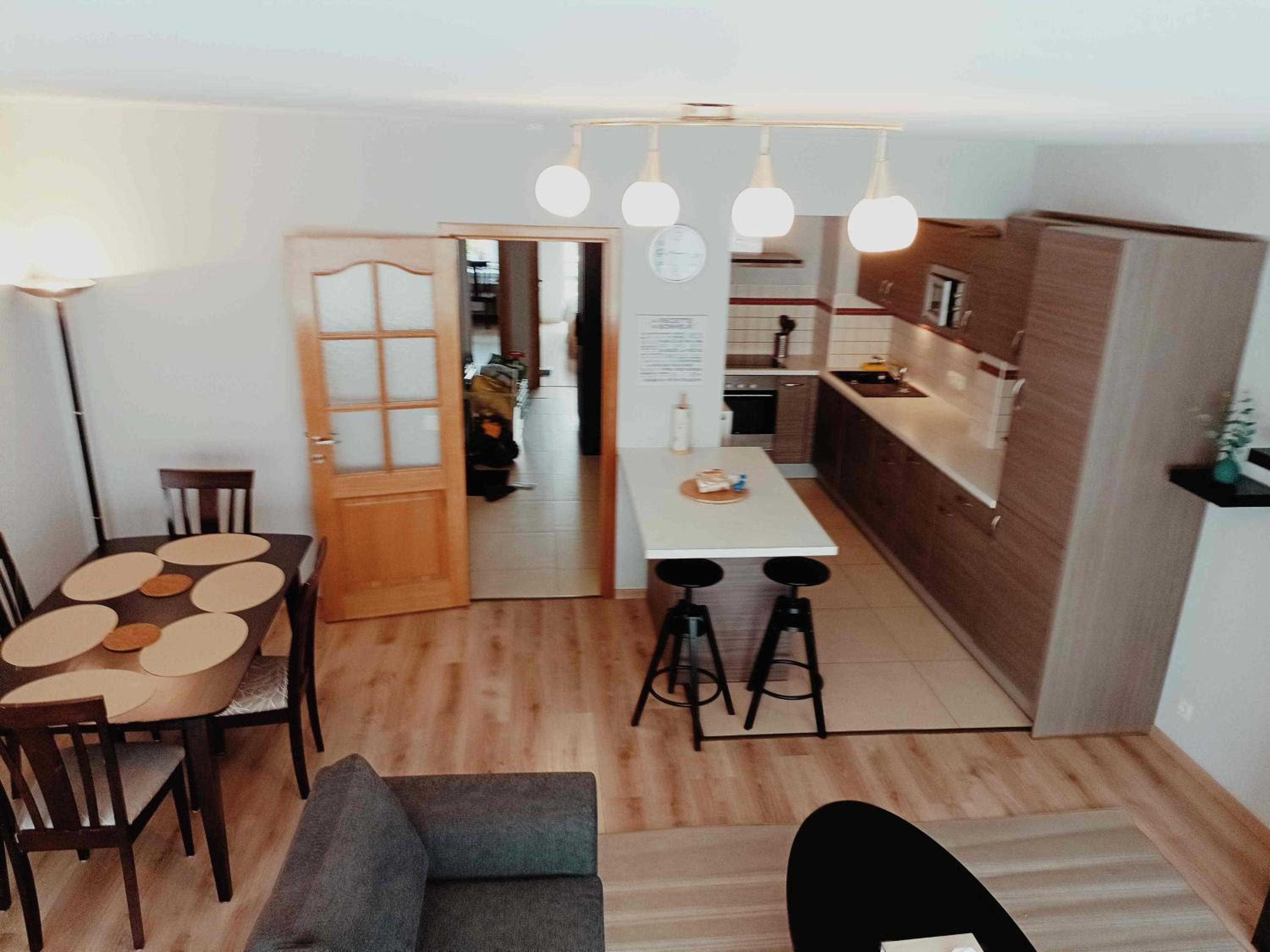 Cozy 2 bedroom apartment - metro Montgomery Images