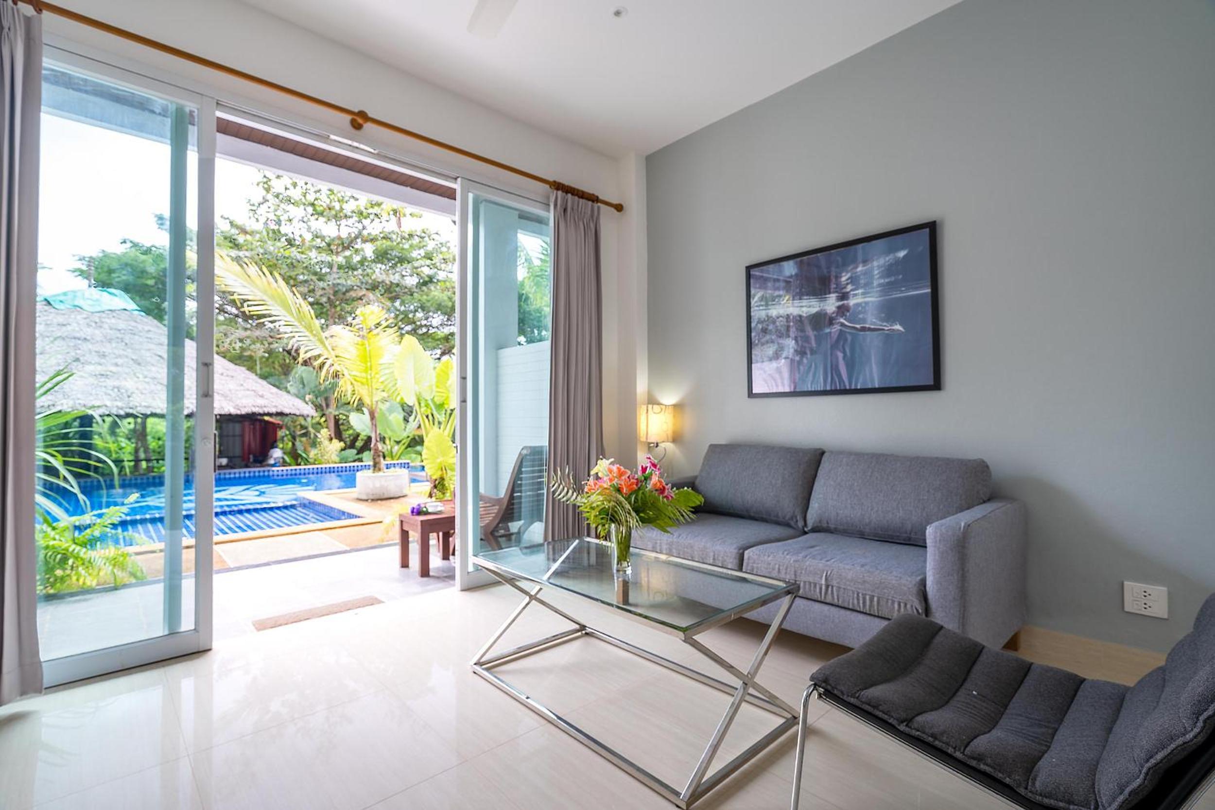 1Br Poolside Apartment, Long Beach, Lanta Sport Resort 104 Images