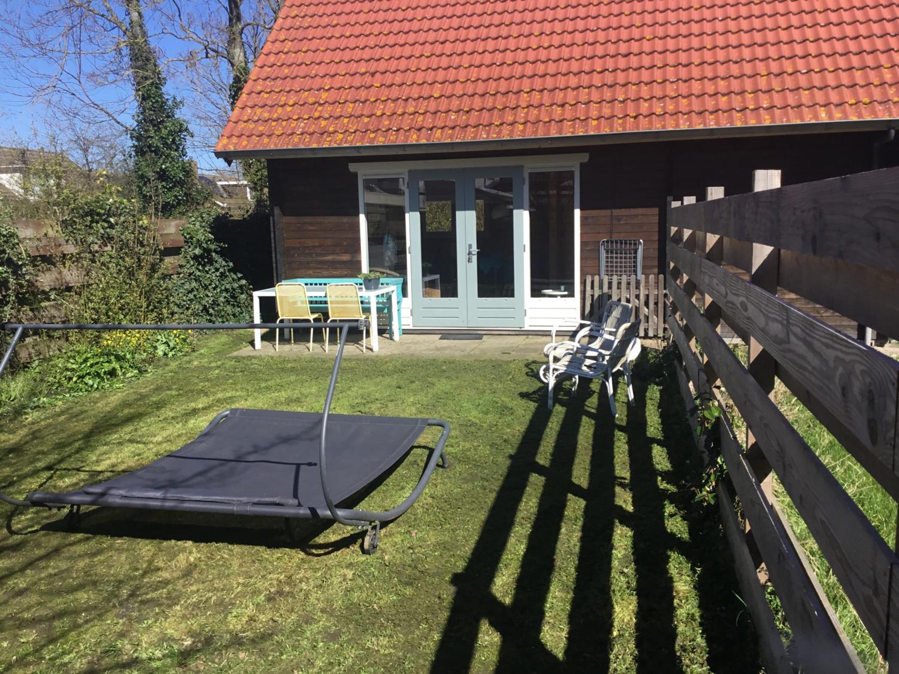 Huisje met jacuzzi en Sauna Images