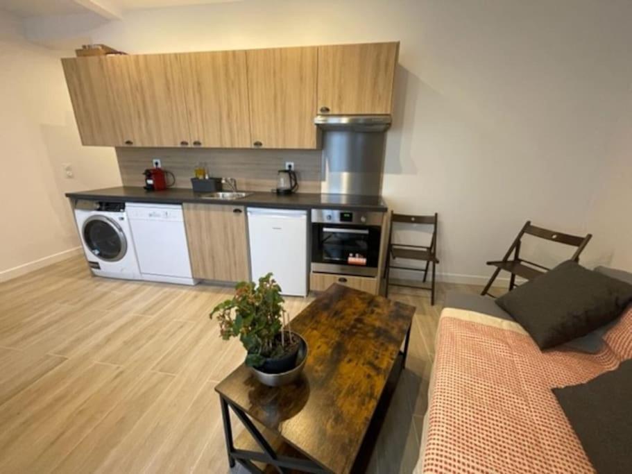 Paris Nordmann superbe appartement 2 pièces Images