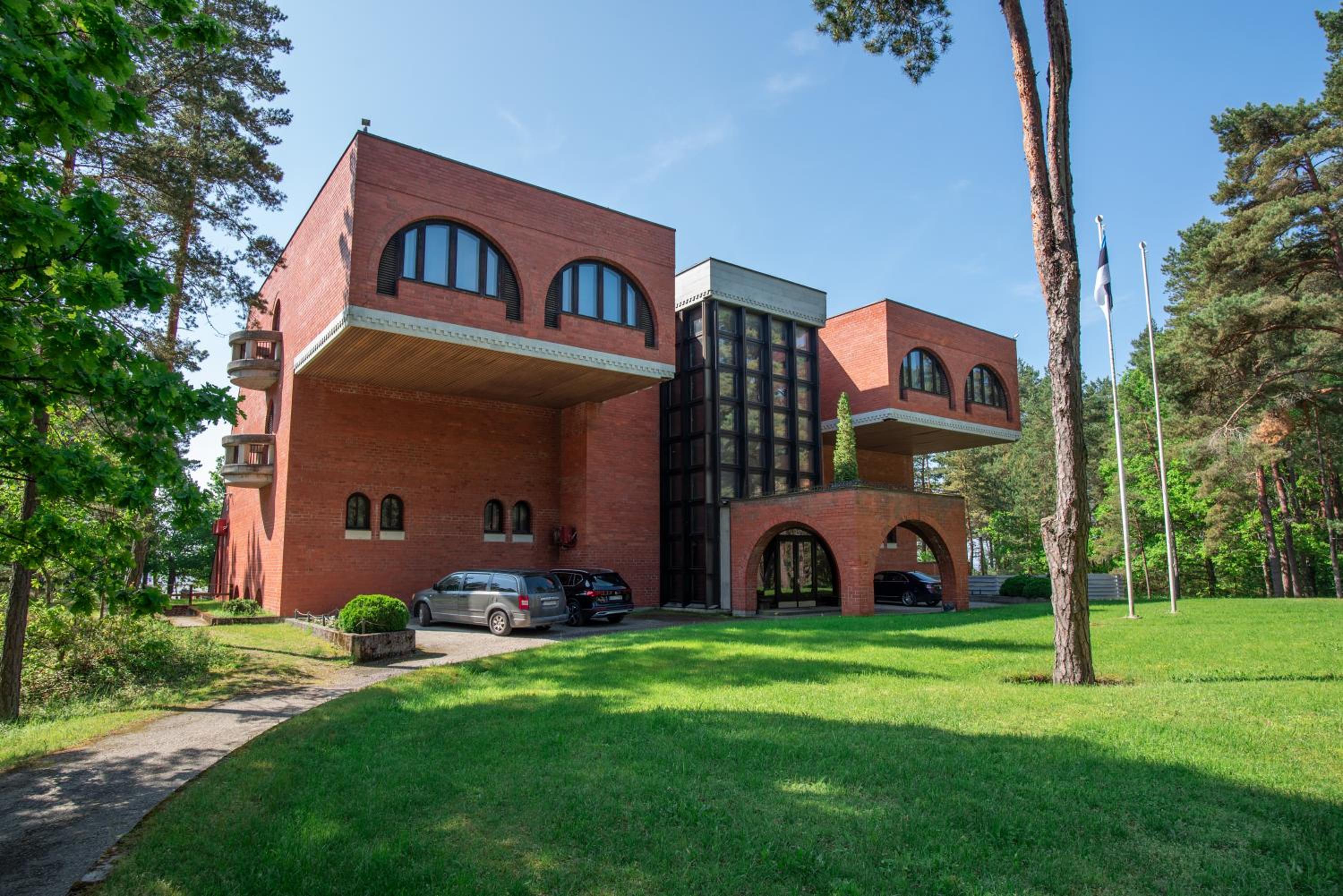 Villa Andropoff Images