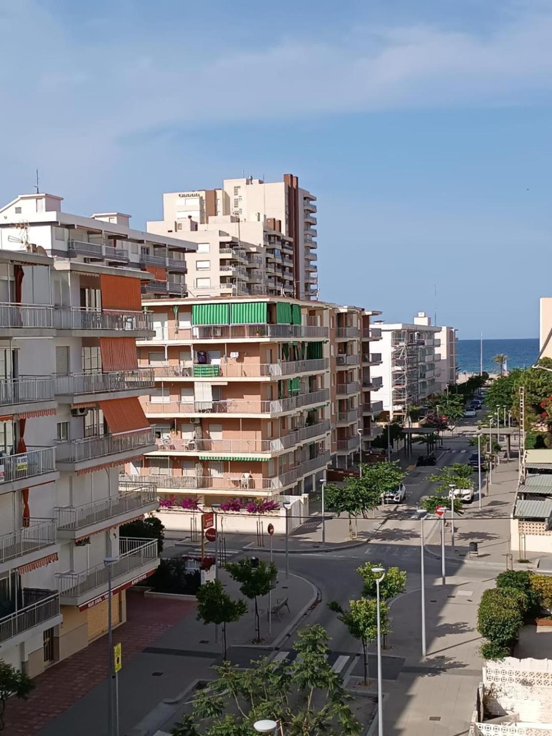 Apartamento para disfrutar a 2 minutos de la playa de Gandia Images