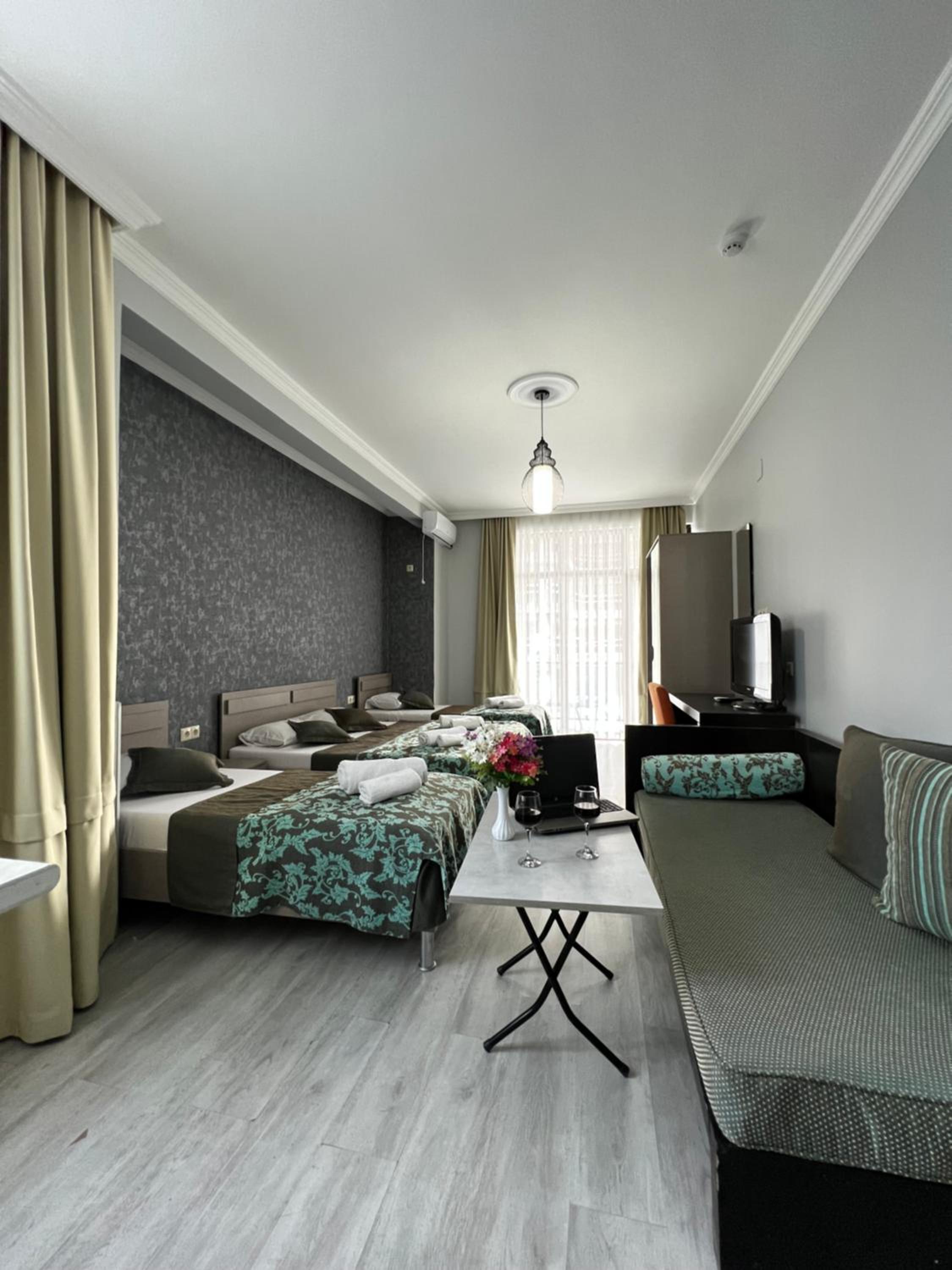 Guesthouse Data Images