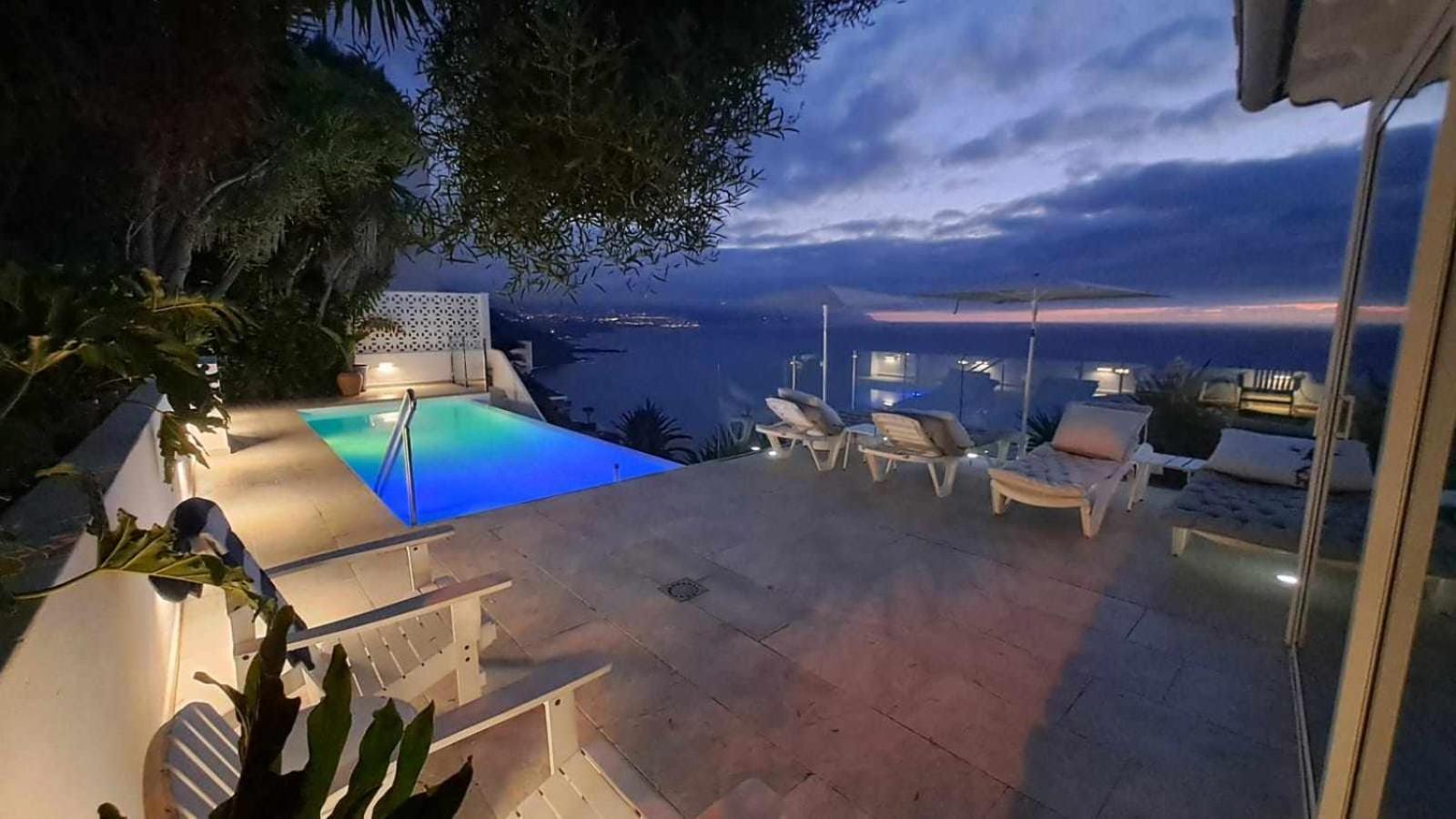 THE CLIFF CASA MARAG