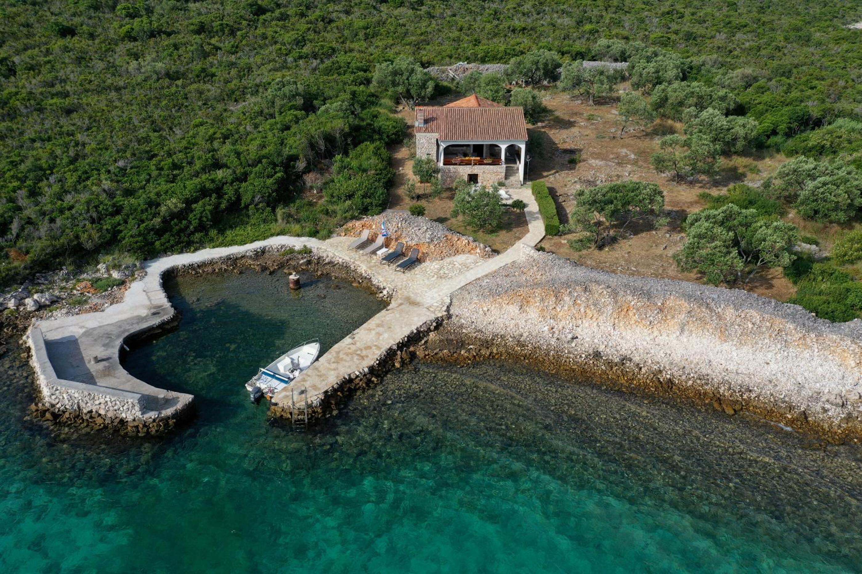 House Lekic Images