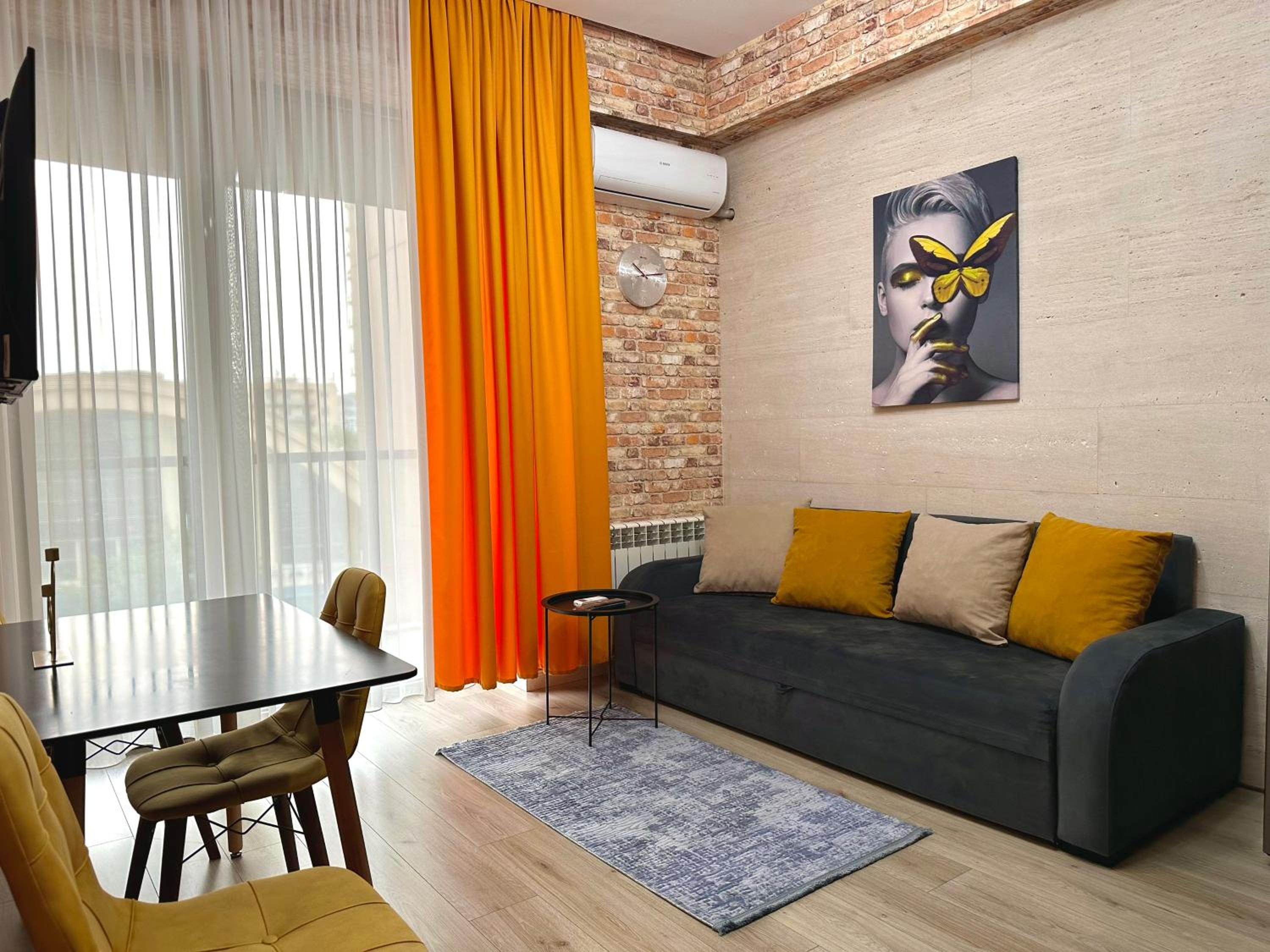 Brand new Axis Chavchavadze near Vake park Images
