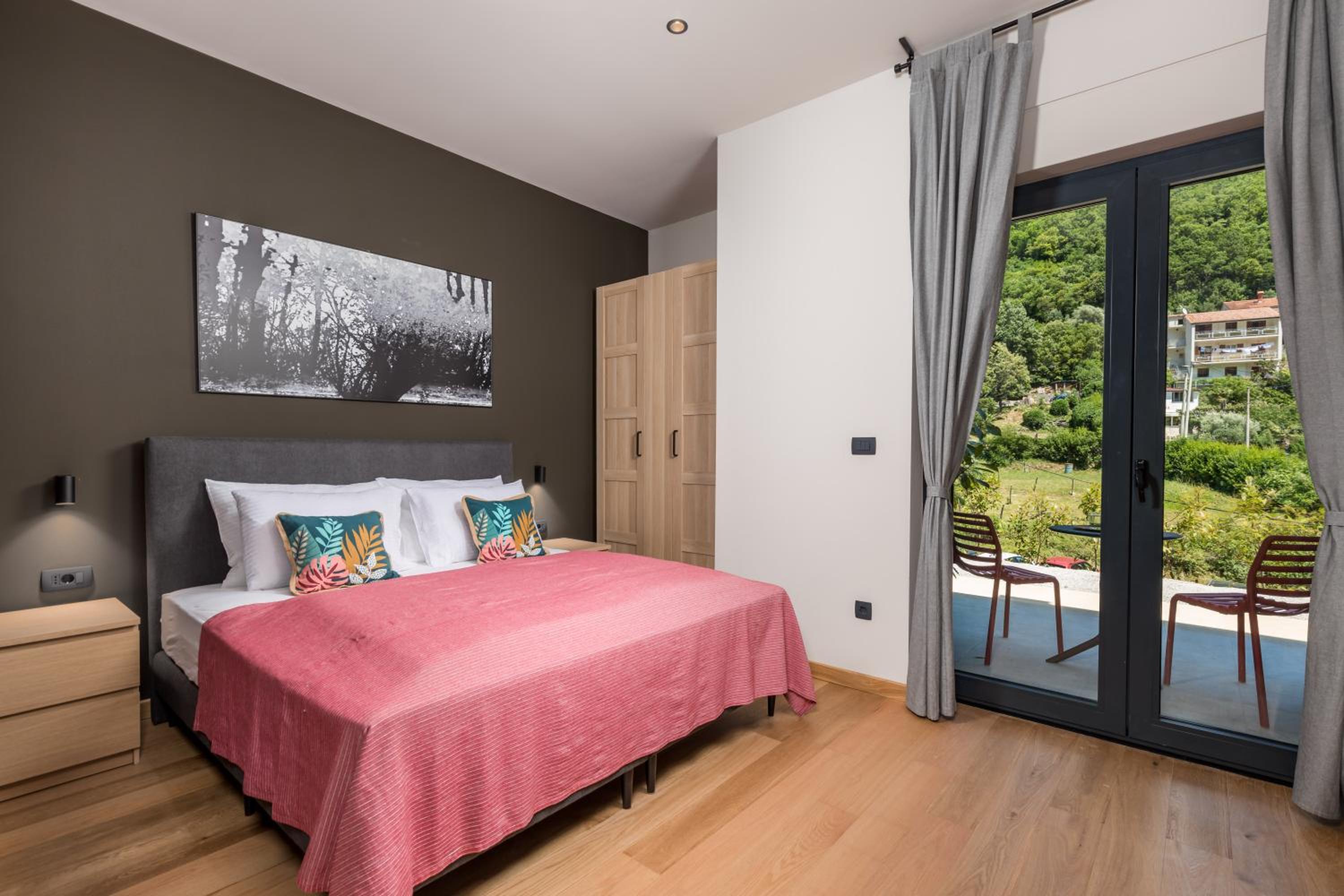 PERUNIKA BED & BREAKFAST Images