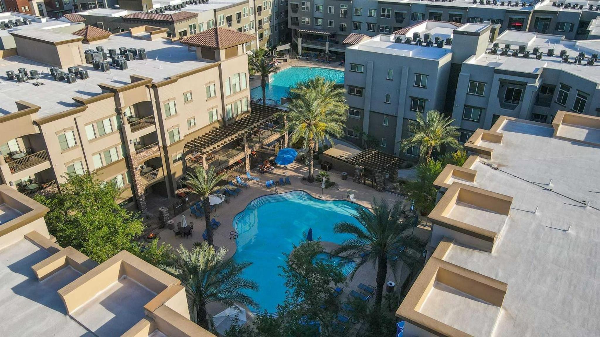 villa-toscana-condo