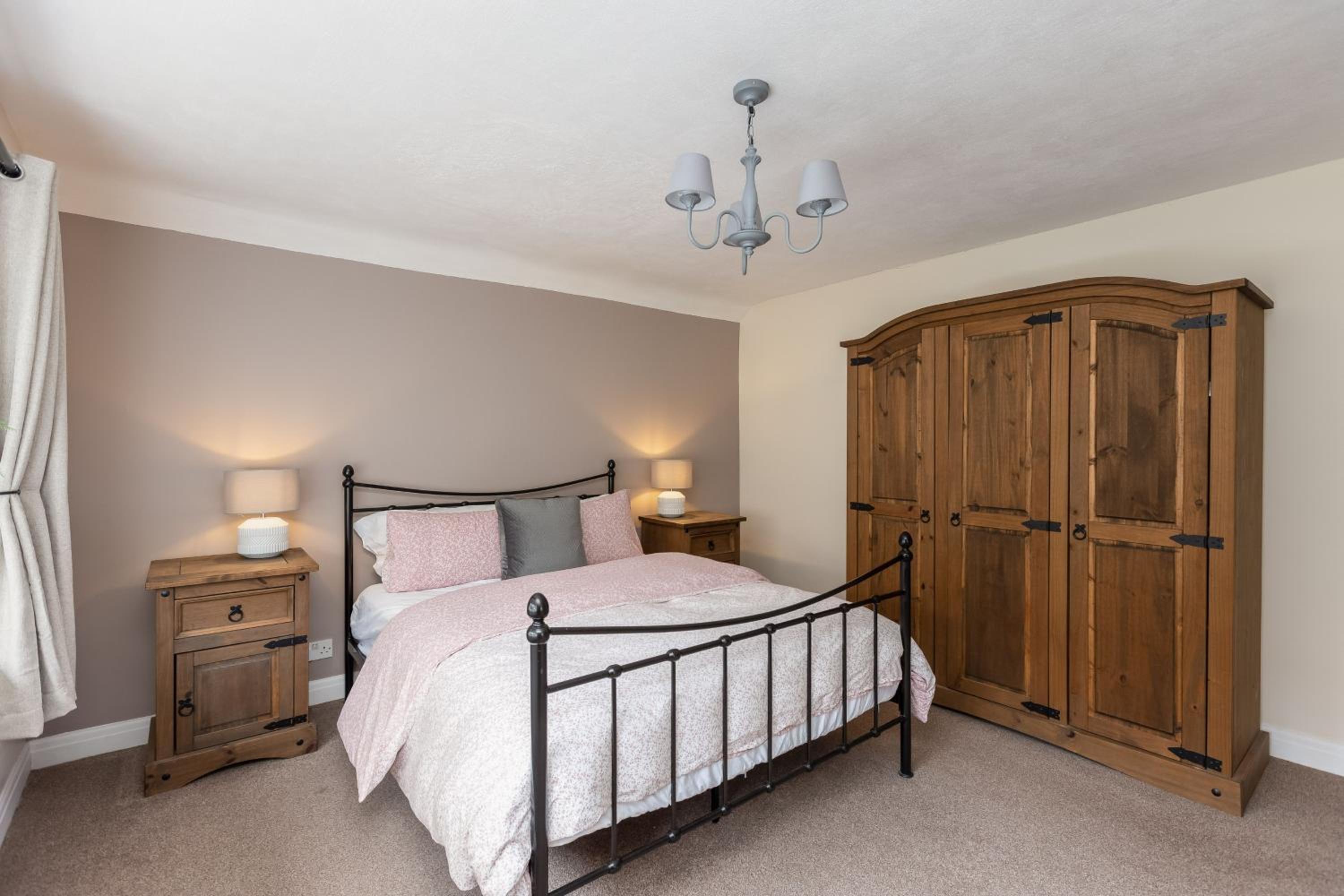 Broomfield Cottage Nr Pickering - DOGS STAY FOR FREE Images