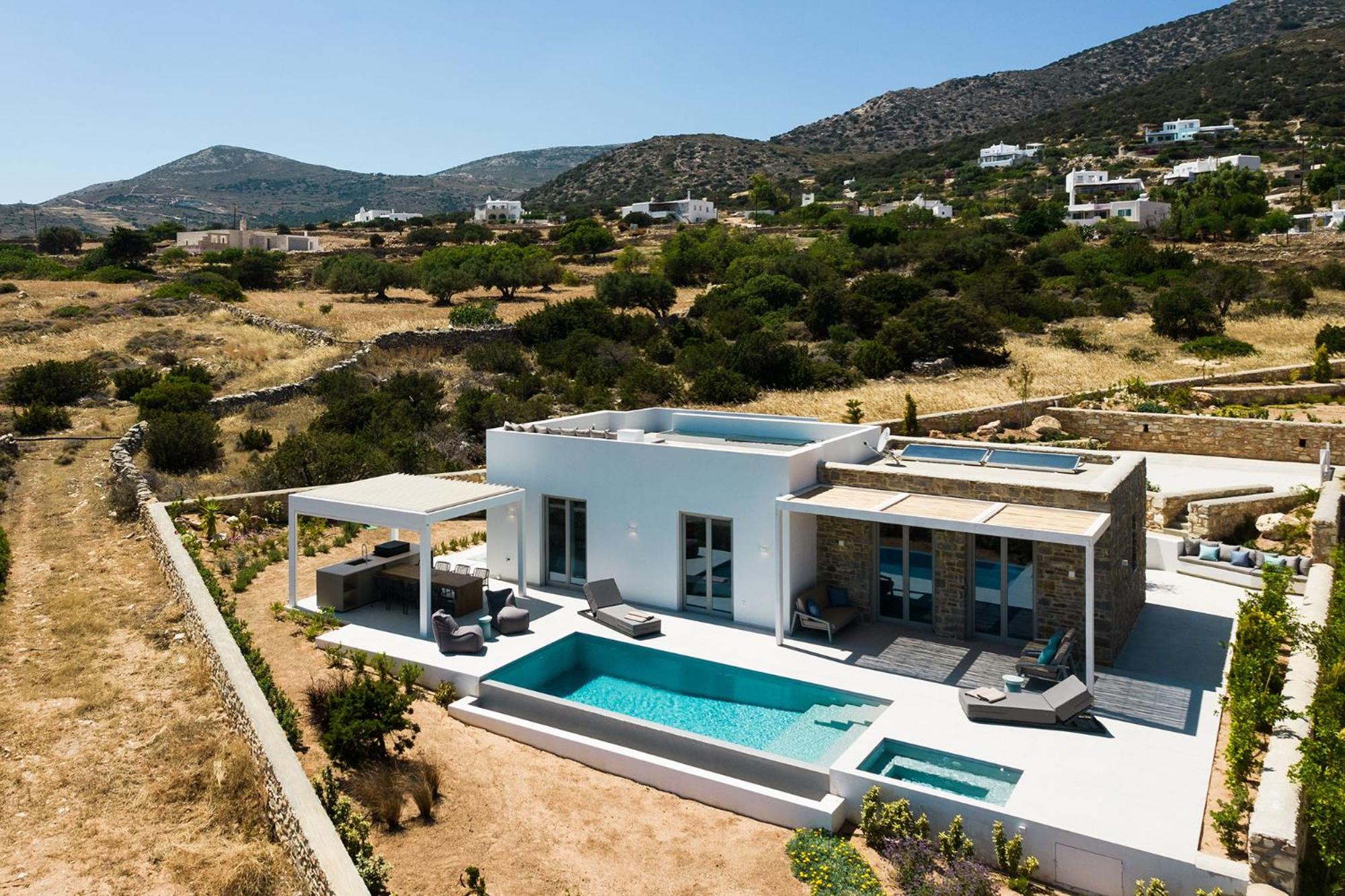 Villa Solevara - new luxury villa with Infinity Pool, jacuzzi, cinema room & luxury amenities Images
