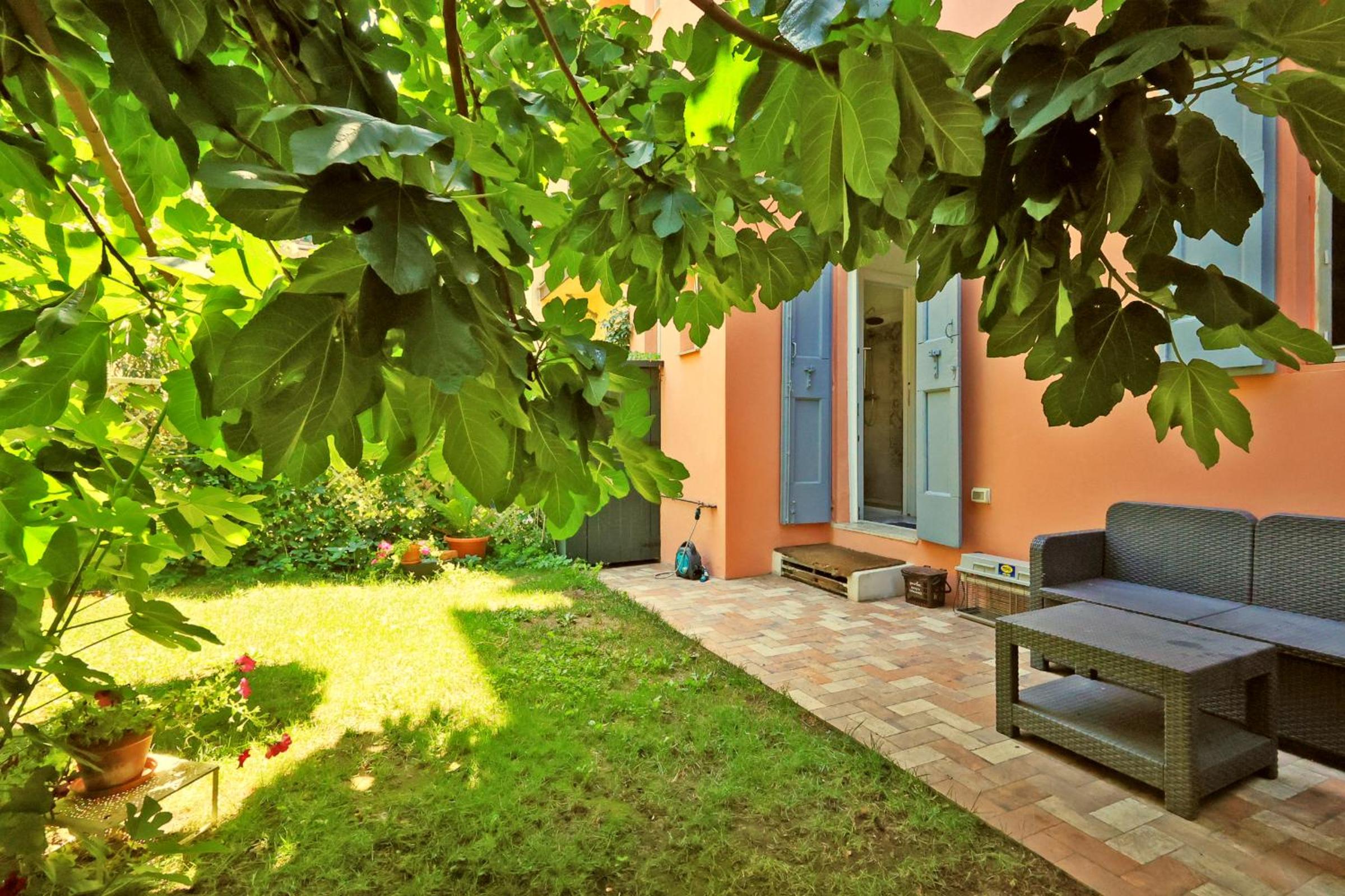 Oasis in the centre of Bologna Images