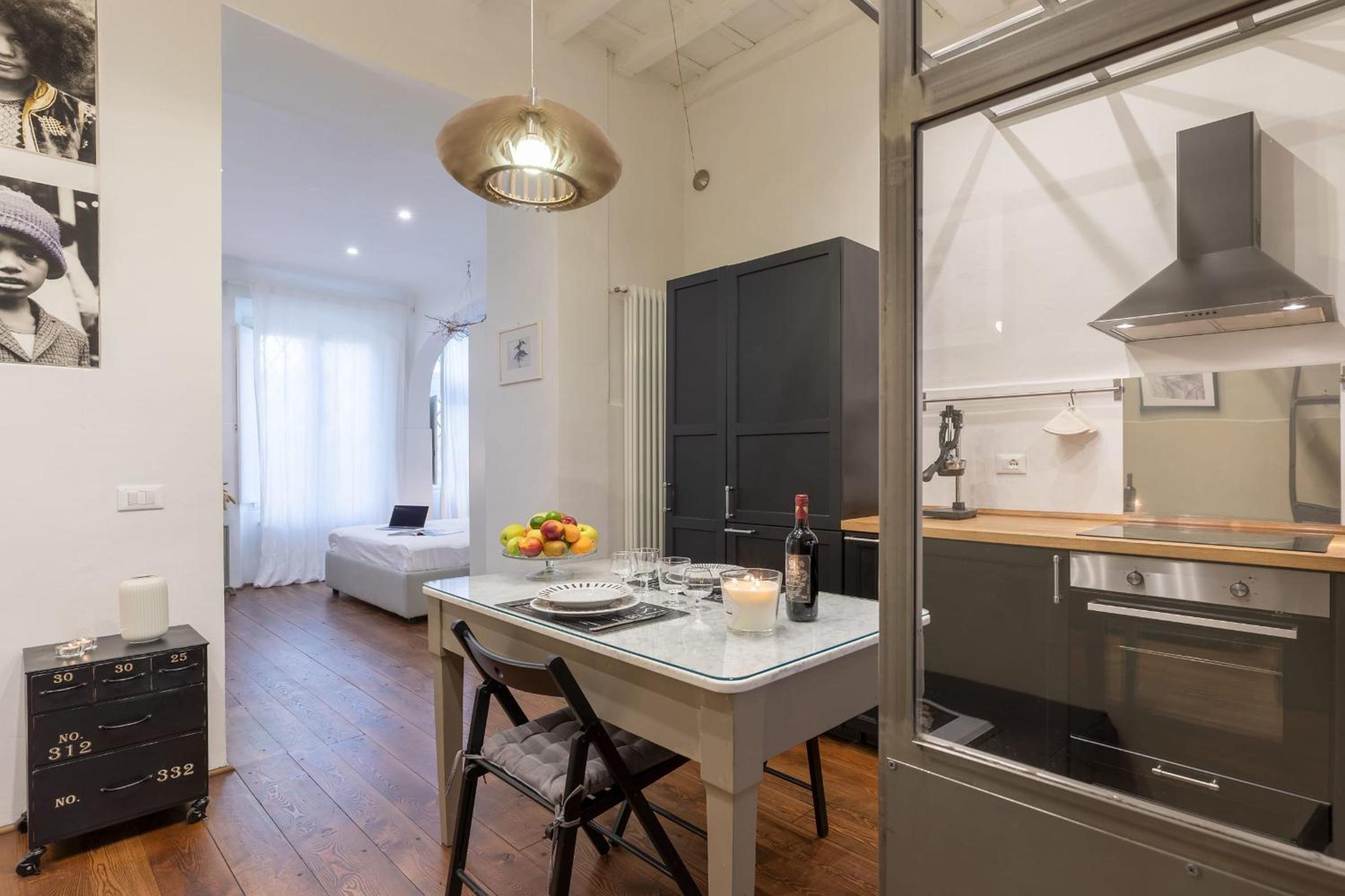 BOBOLI Suite-Hosted by Sweetstay Images
