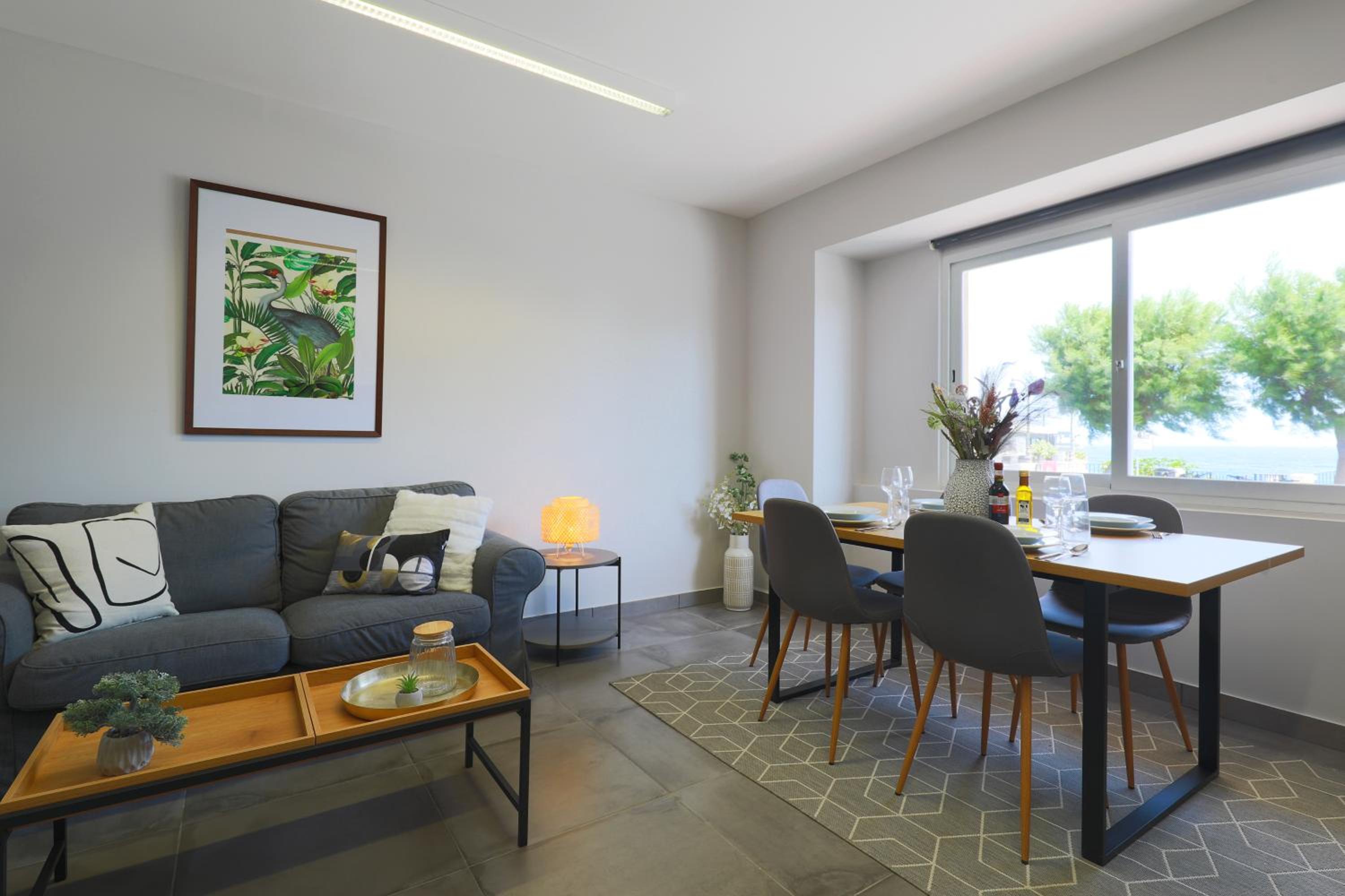 Modern seafront 3bedrooms with spacious yard JLIN1-1 Images