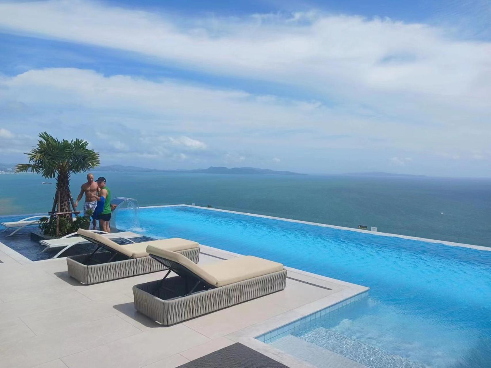 Copacabana 31F 绝美海景公寓35sqm 无边泳池 Images