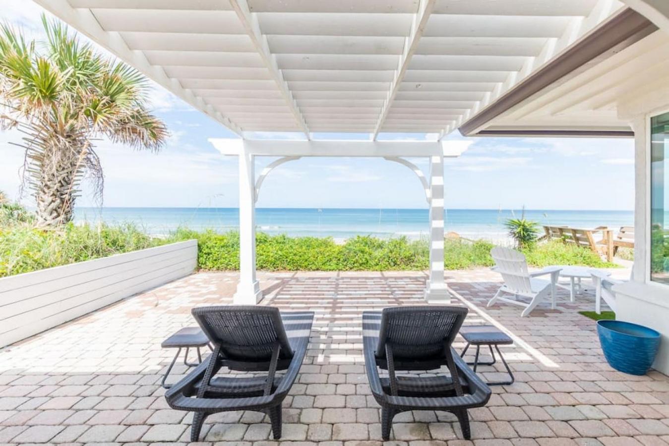 Island Time -- Oceanfront Bliss Images