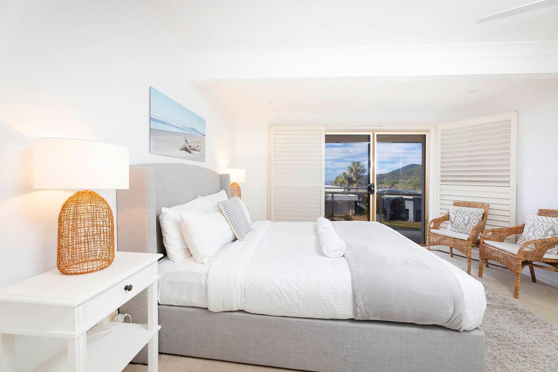 11 Lakeview Crescent Images