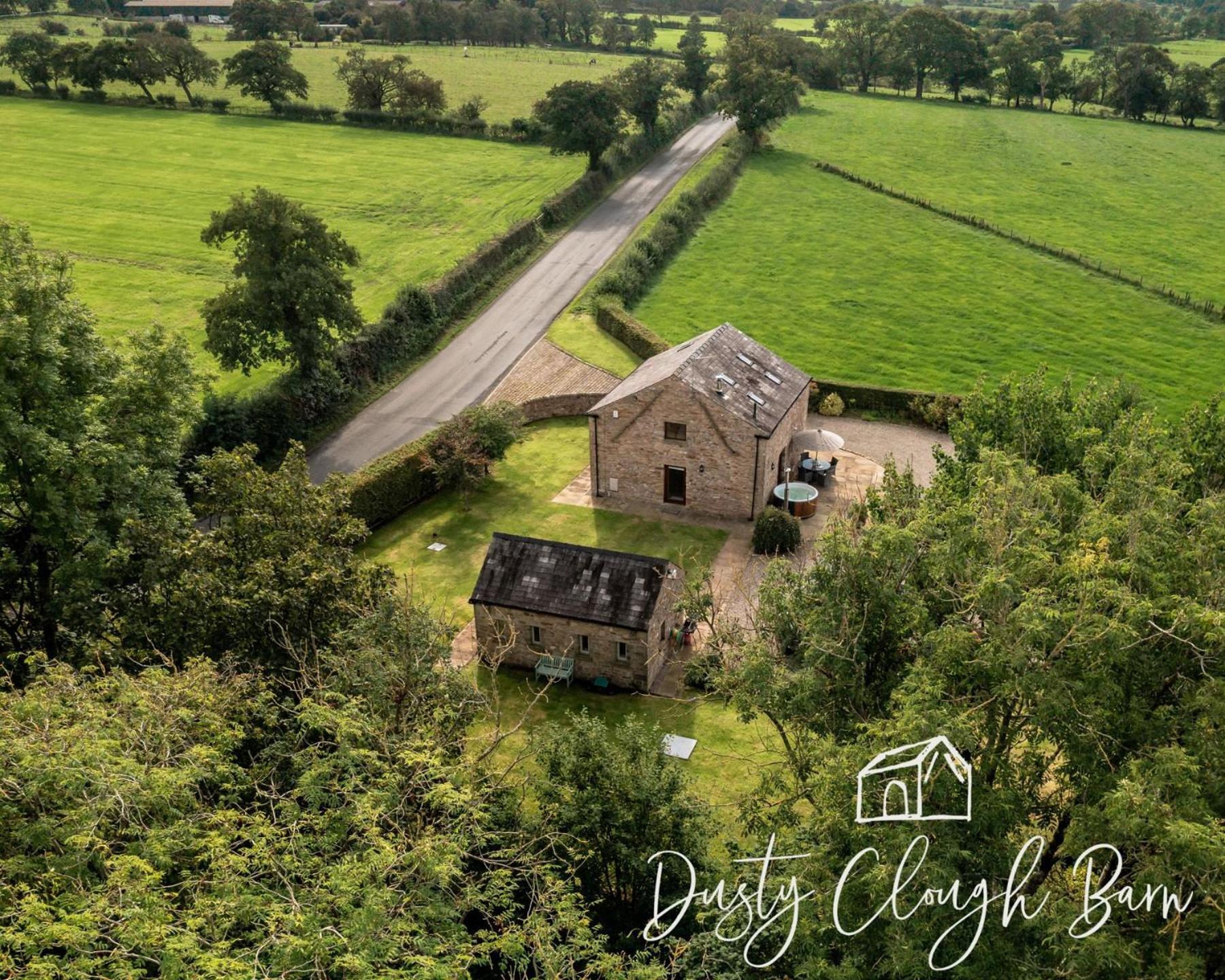 Dusty Clough Barn Images