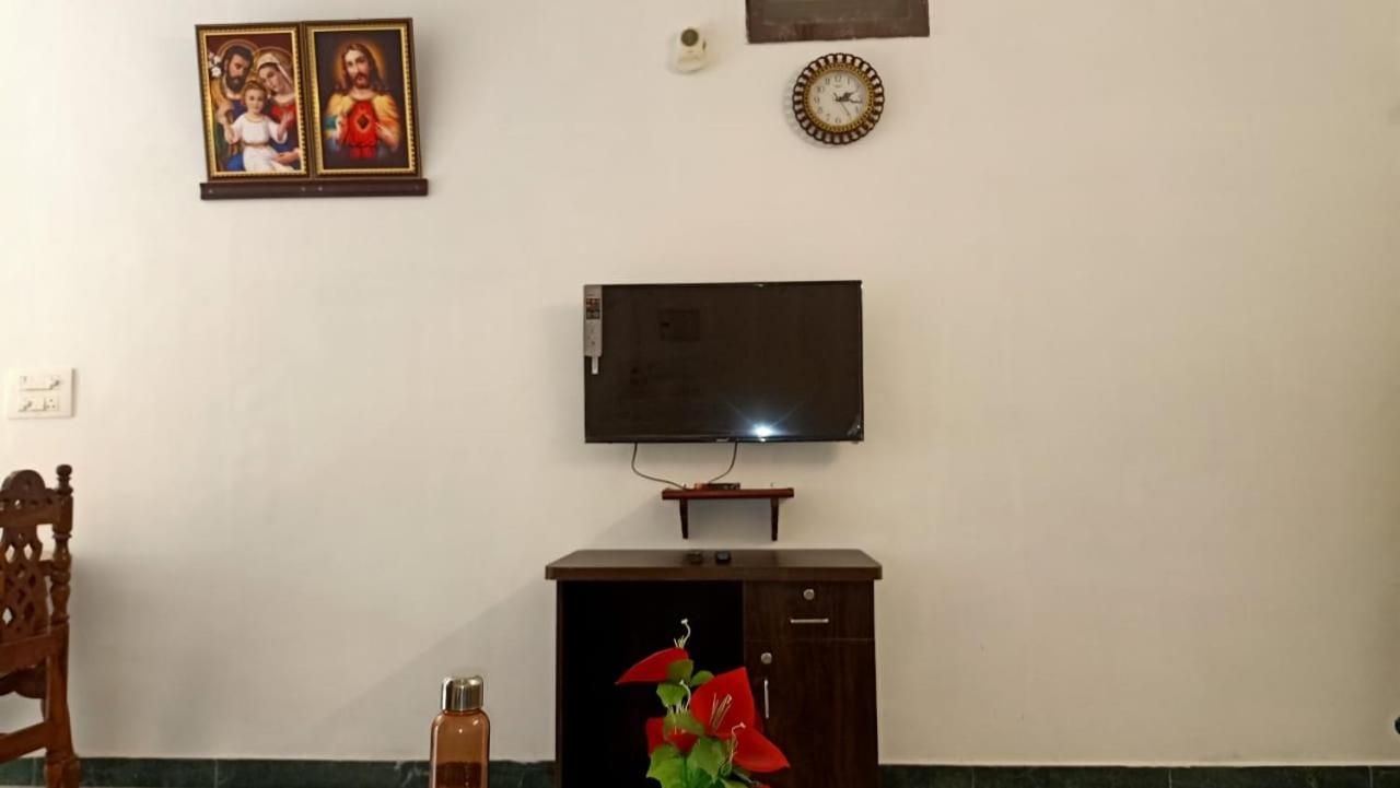 TOWNHOUSE-1 HOMESTAY Images