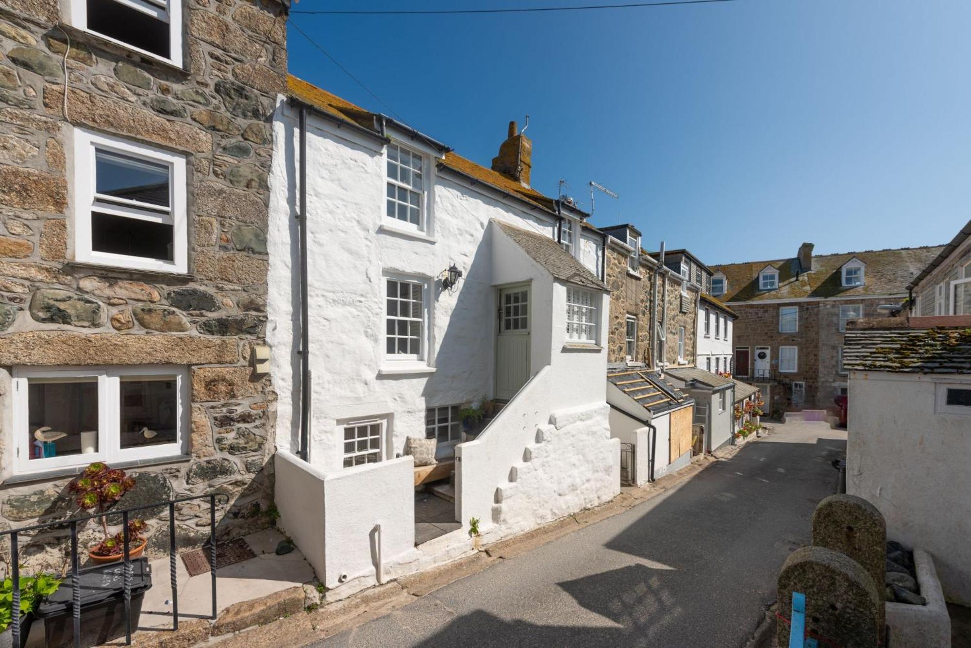 Mariners Cottage, St Ives Images