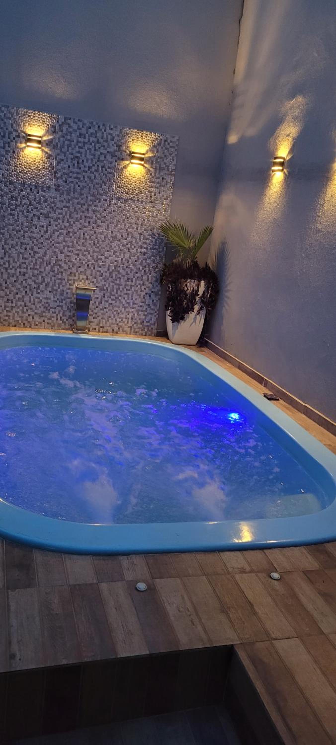 Recanto Dimarco com Piscina Images