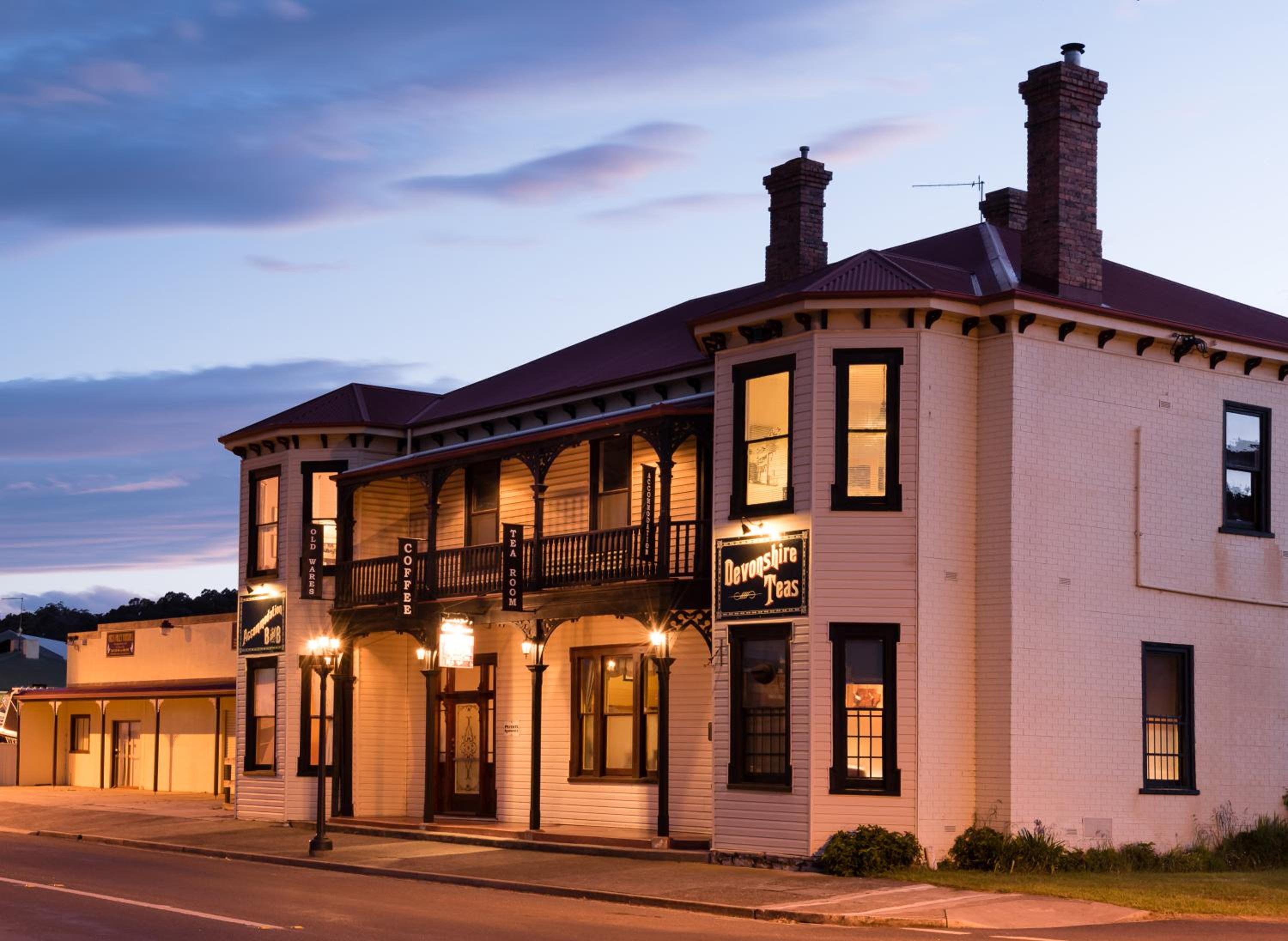 The Exchange Beaconsfield - Offering Heritage Accommodation
