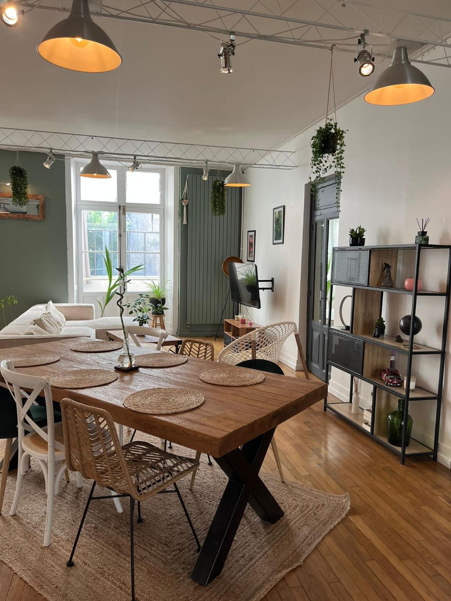 Charmant loft au cœur de Dole Images