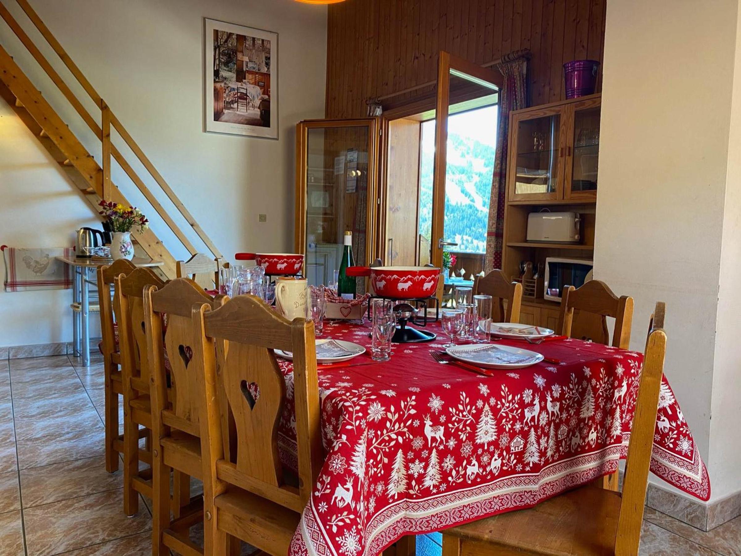 Appartement spacieux à Châtel proche centre, 7 couchages, balcon sud, parking, Multi Pass inclus! - FR-1-693-58 Images