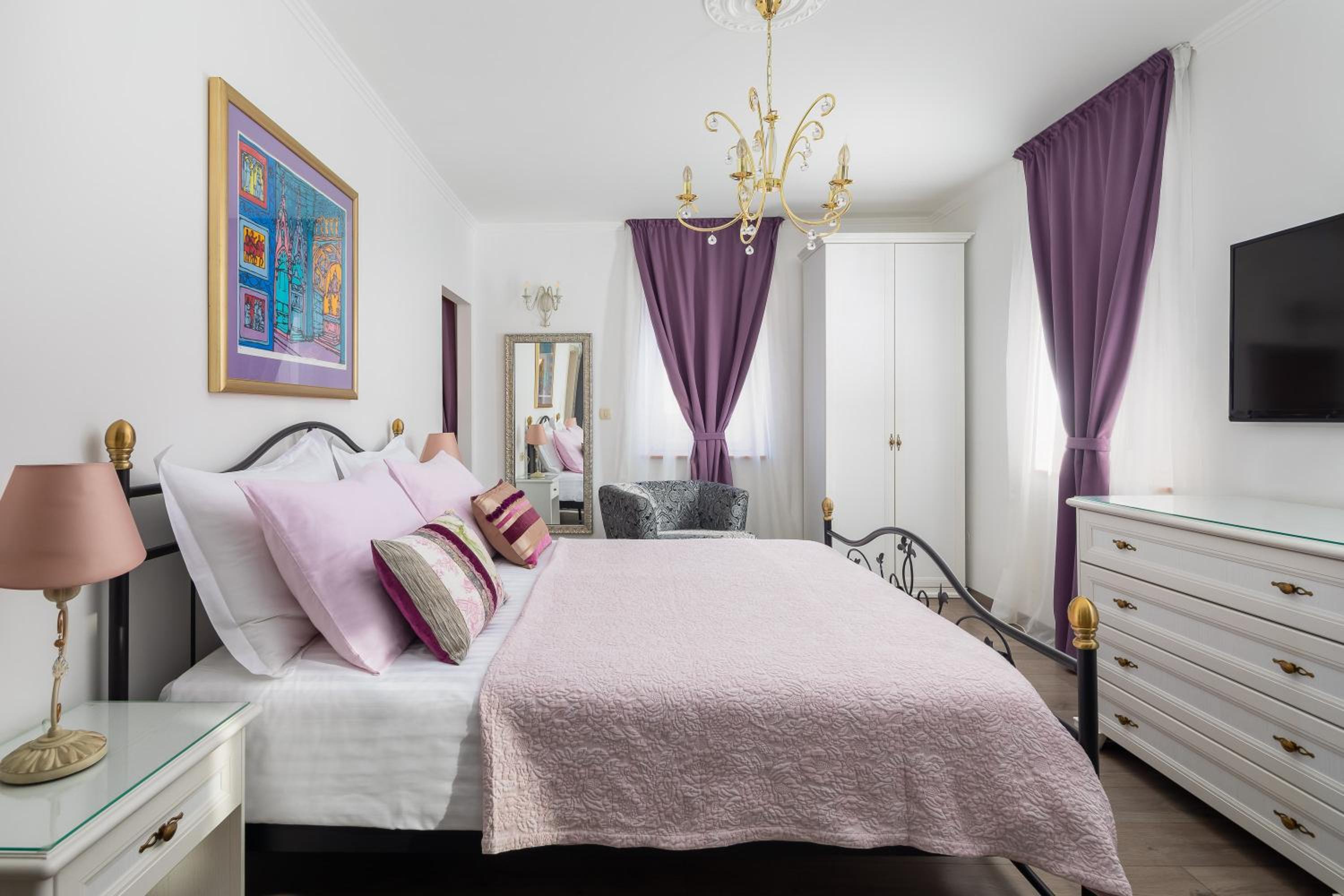 Romantic Luxury Rooms Images