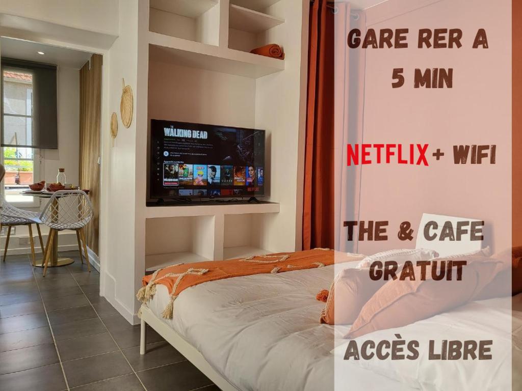 Appart' Terracotta - Champs Élysées 20 mn - NETFLIX Images